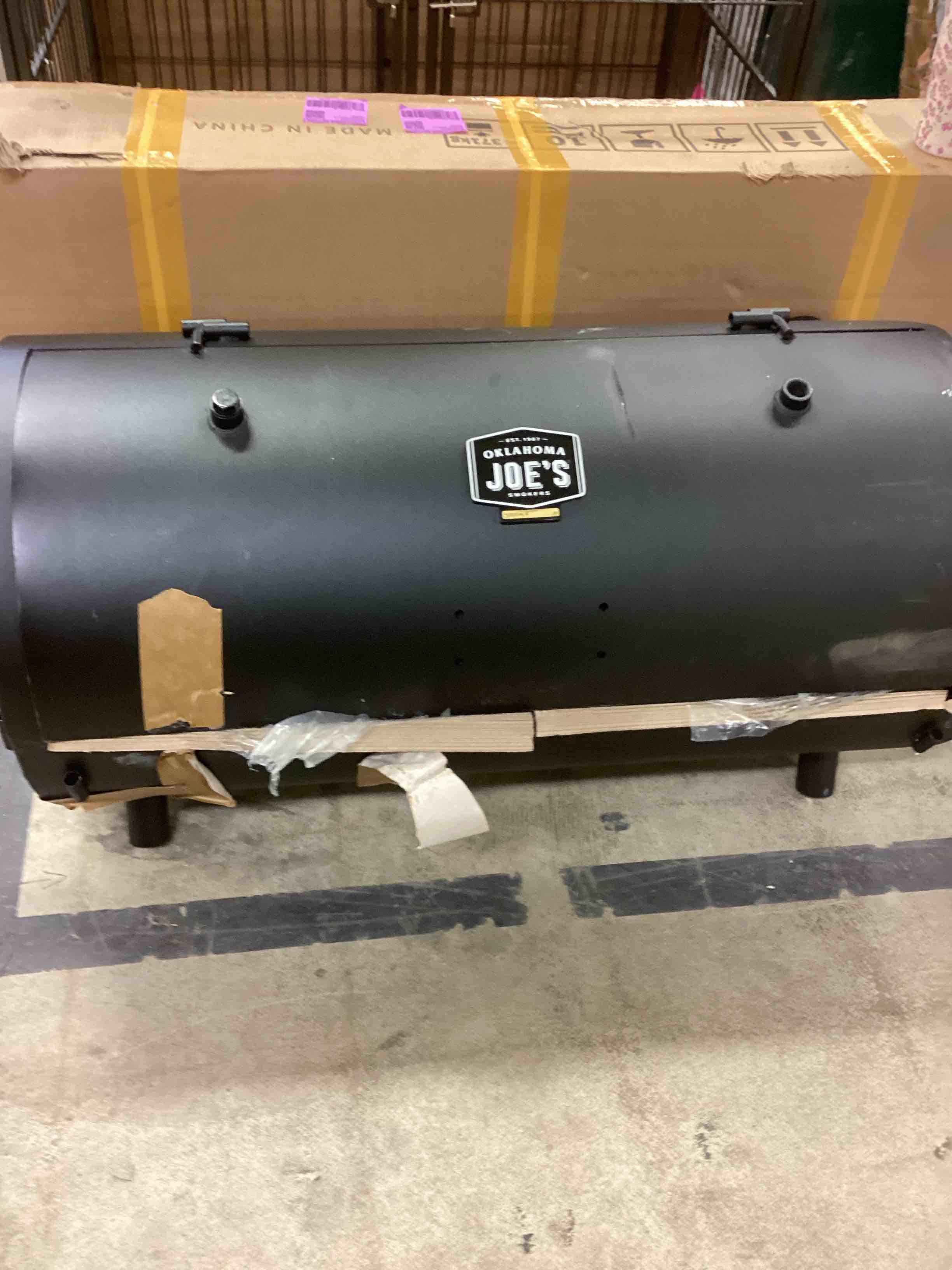 Condition photo showing As Is for oklahoma joe's longhorn offset charcoal smoker and grill with 1060 sq. in. cooking area in black