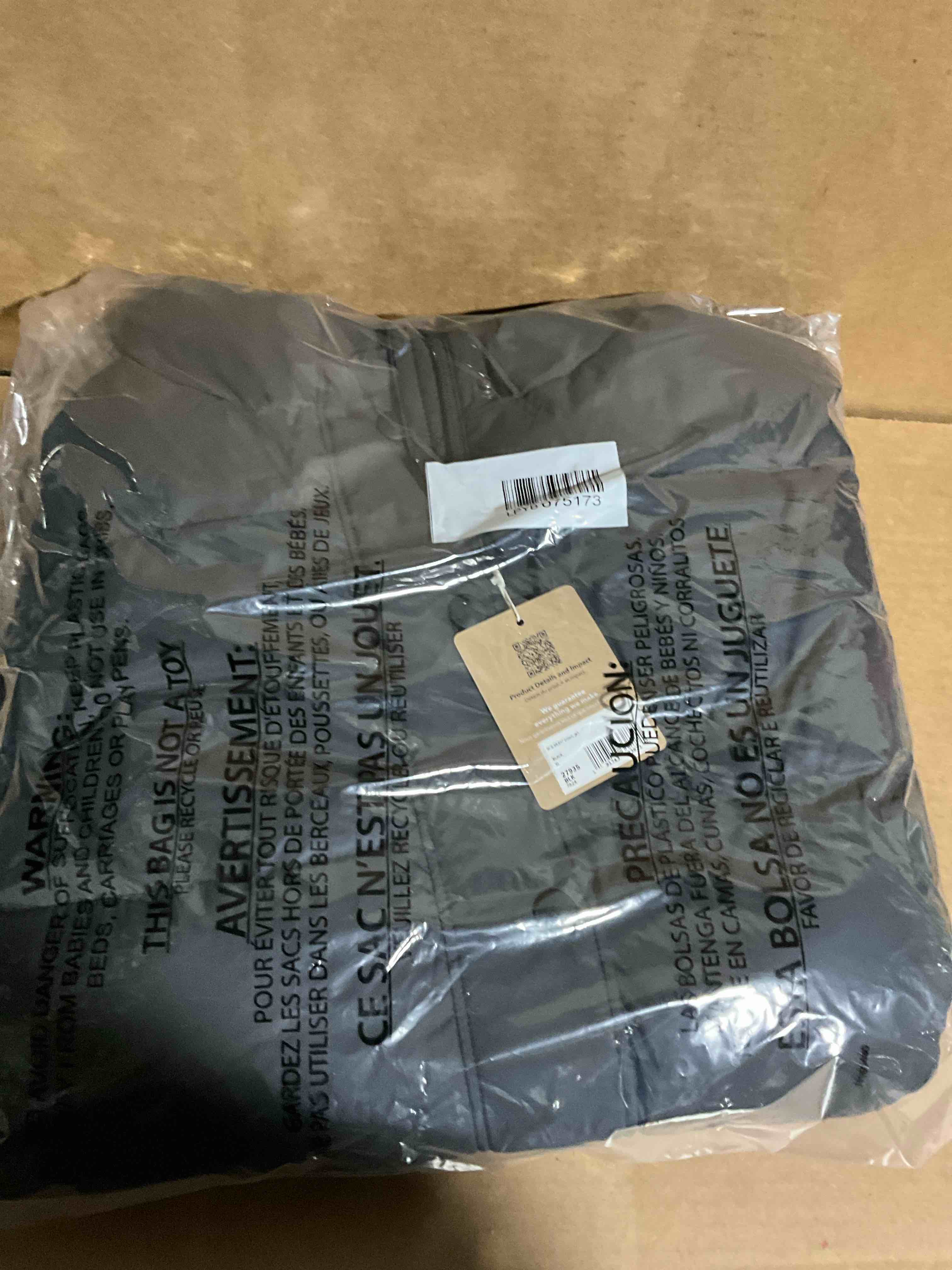 Condition photo showing New/Like New for Women's Patagonia Silent Water Repellent 700-Fill Power Down Insulated Jacket, Size X-Large - Black
