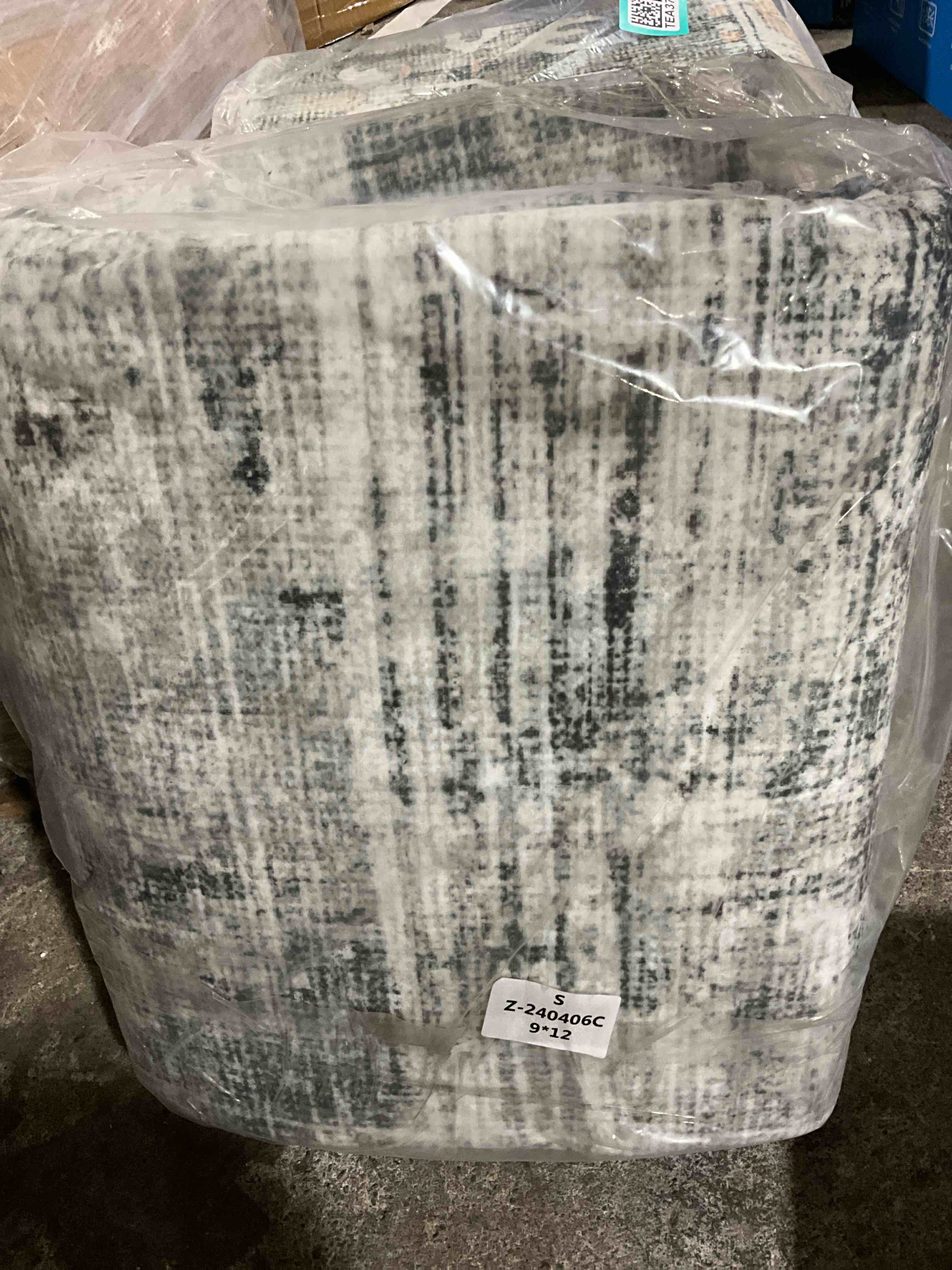 Condition photo showing New/Like New for Area Rugs 9x12 Living Room - Washable Rug Modern Abstract Soft Large Neutral Non-Slip Carpet Indoor Floor Stain Resistant Thin Carpets