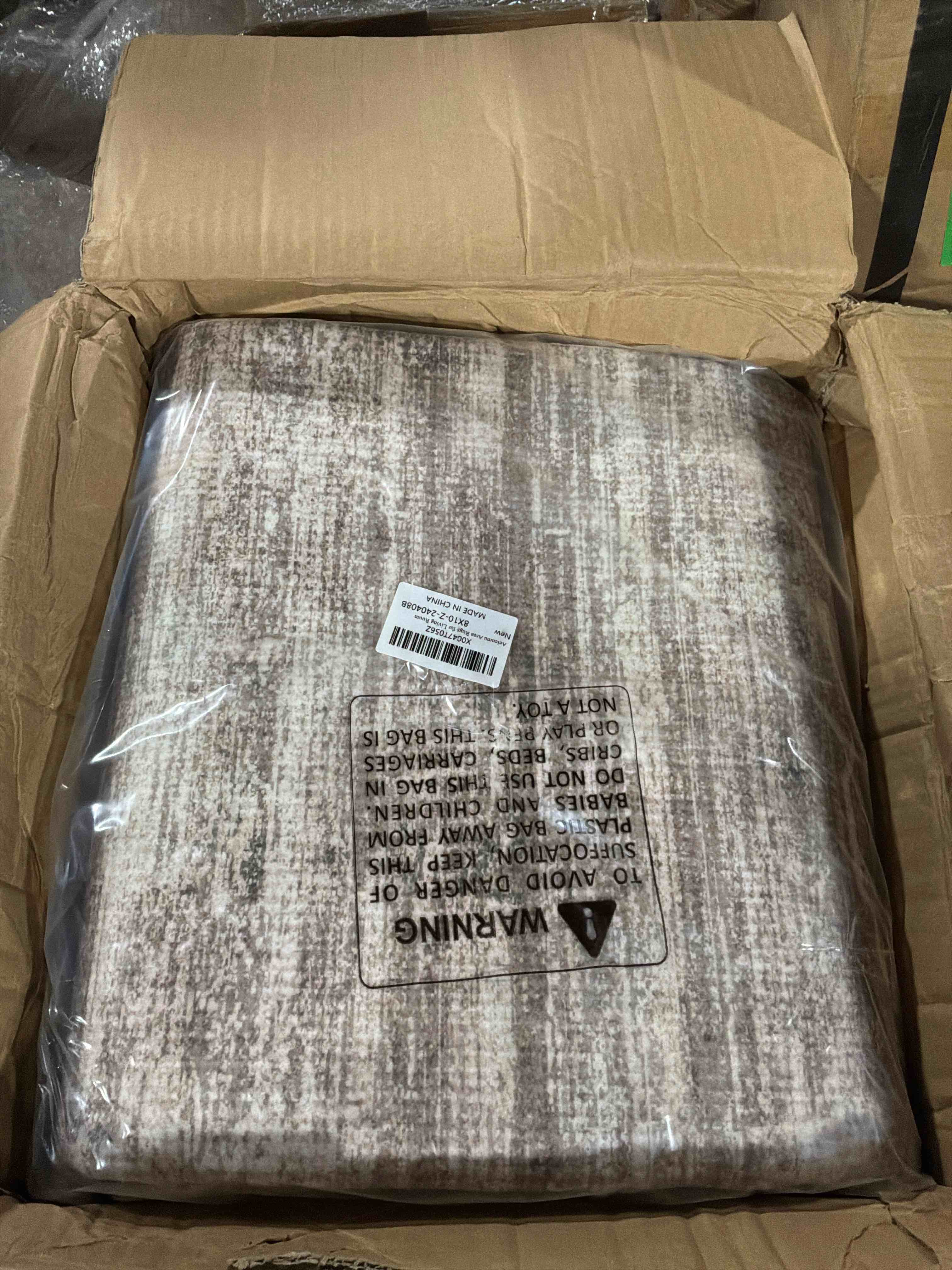 Condition photo showing New/Like New for Washable Area Rug 8x10, Large Soft Rugs for Living Room Vintage Beige Carpet 8x10 Area Rugs for Bedroom Dining Room Non-Slip Stain Resistant Under Table Rug Beige 8' x 10' (Rectangular)