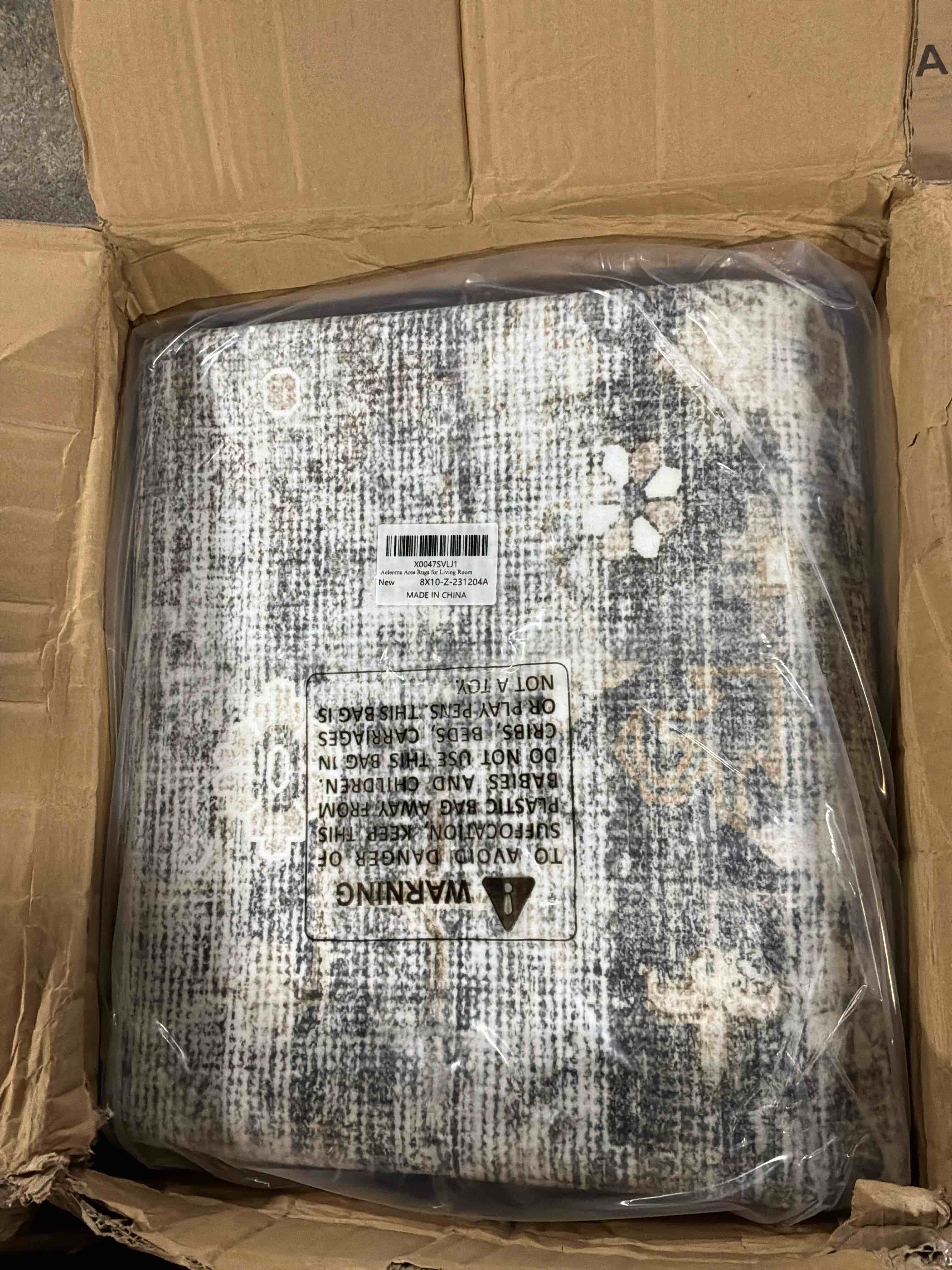 Condition photo showing New/Like New for SLEEP ZONE 6 x 9 Area Rug for Bedroom, Machine Washable Area Rugs for Living Room, Low Pile Lightweight Non Slip Carpet, Vintage Rug for Dining Room, Home Office, Teal