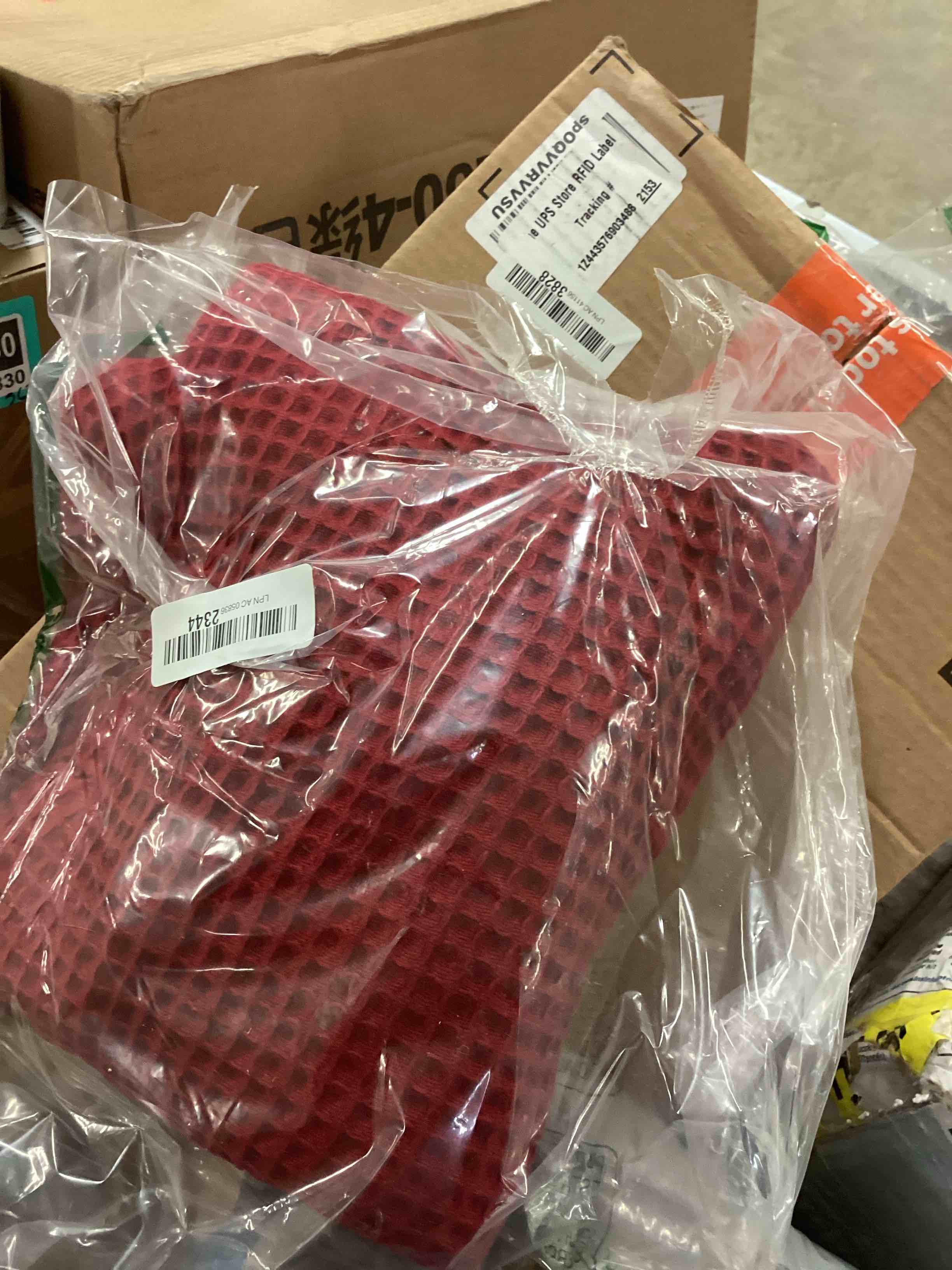 Condition photo showing New/Like New for salt earth gots certified 100% organic cotton throw blanket, 55"x60" waffle blankets & throws for bed, throw blanket for couch, cozy christmas blankets and throws for christmas gifts (red dahlia) red dahlia organic cotton - throw
