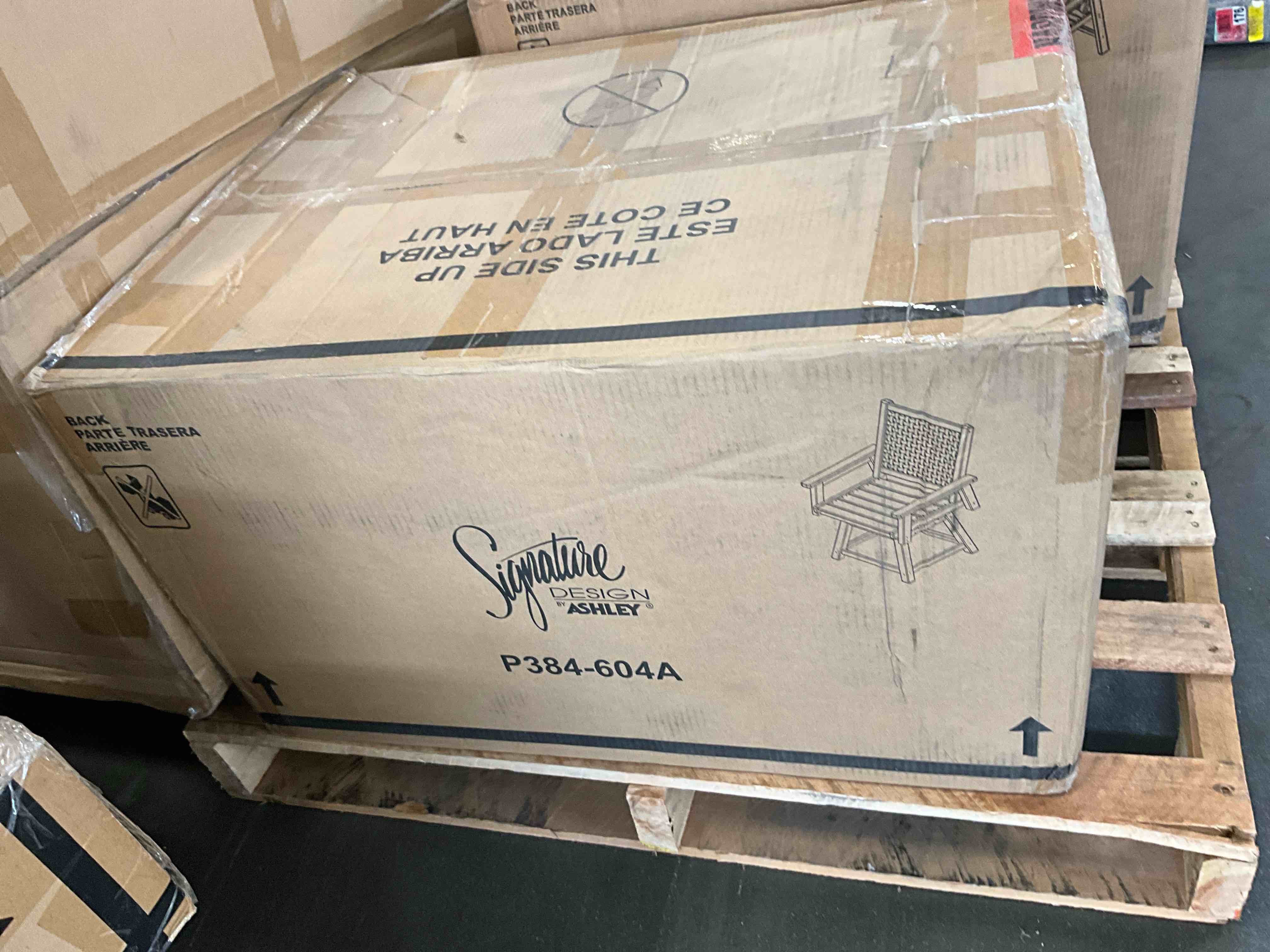 Condition photo showing New/Like New for valley mount valley swivel chair (set of 2)