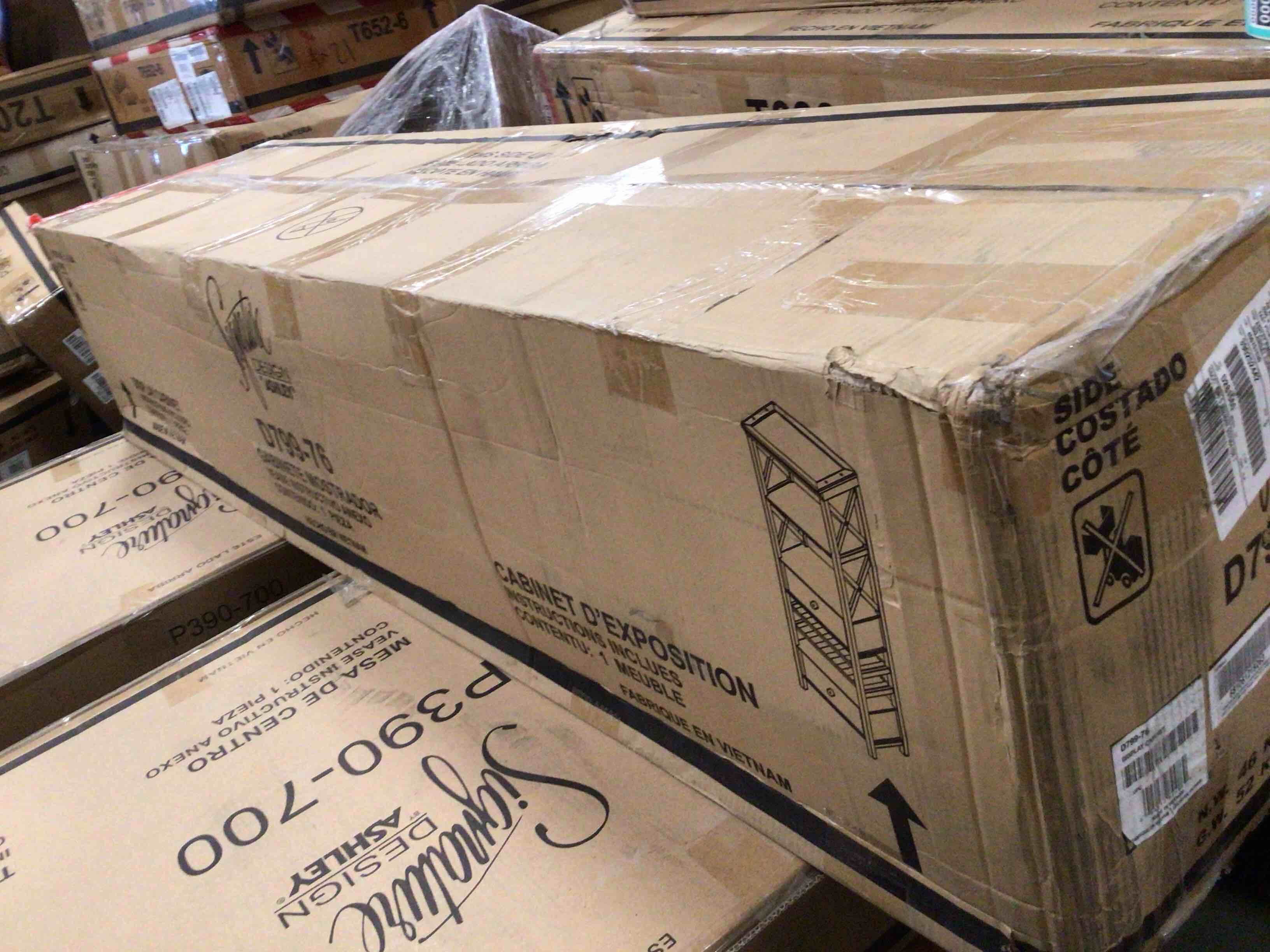 Condition photo showing New/Like New for moreshire collection d799-76 display cabinet in bisque