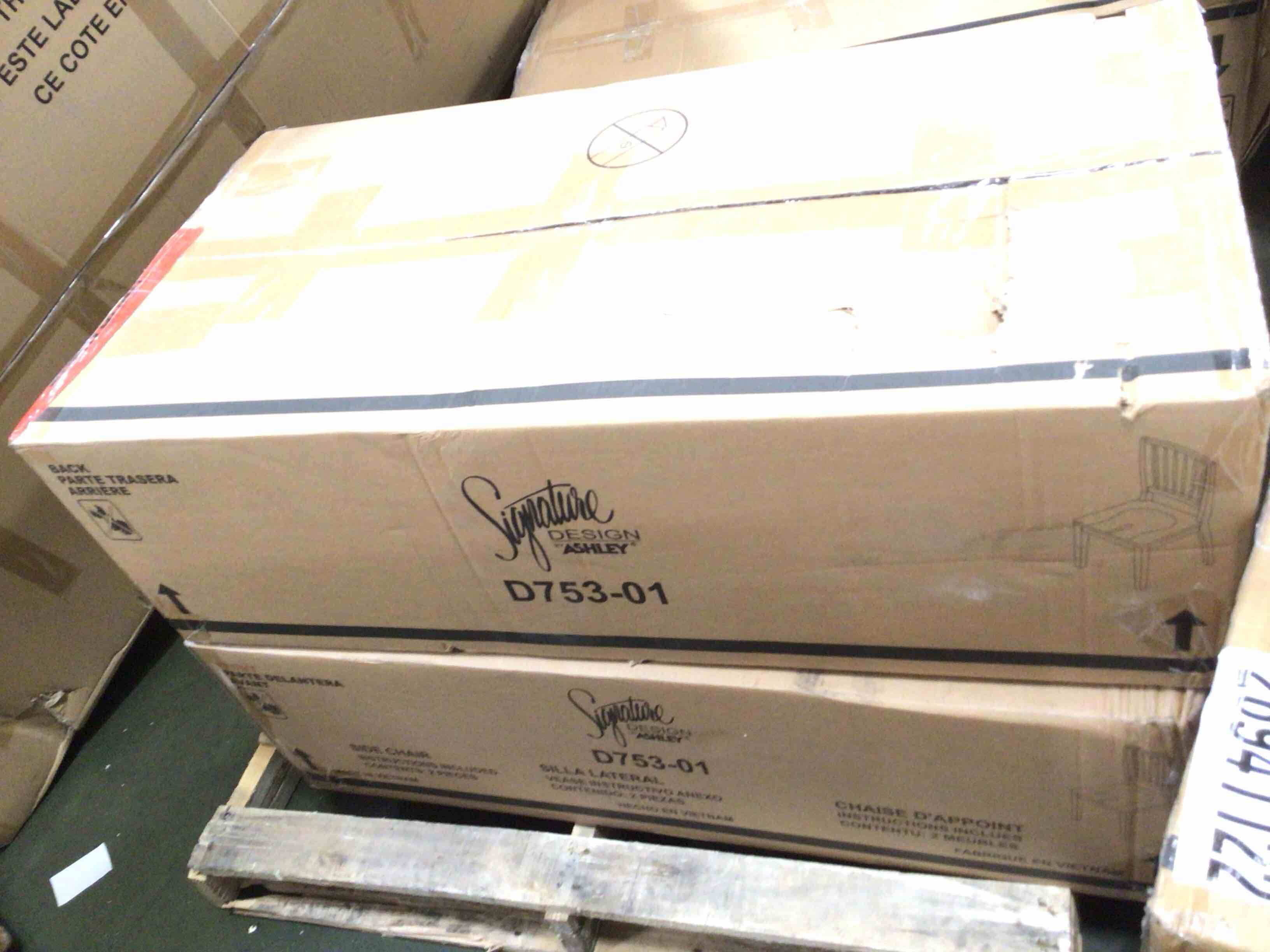 Condition photo showing New/Like New for set of 4 charterton dining chair 