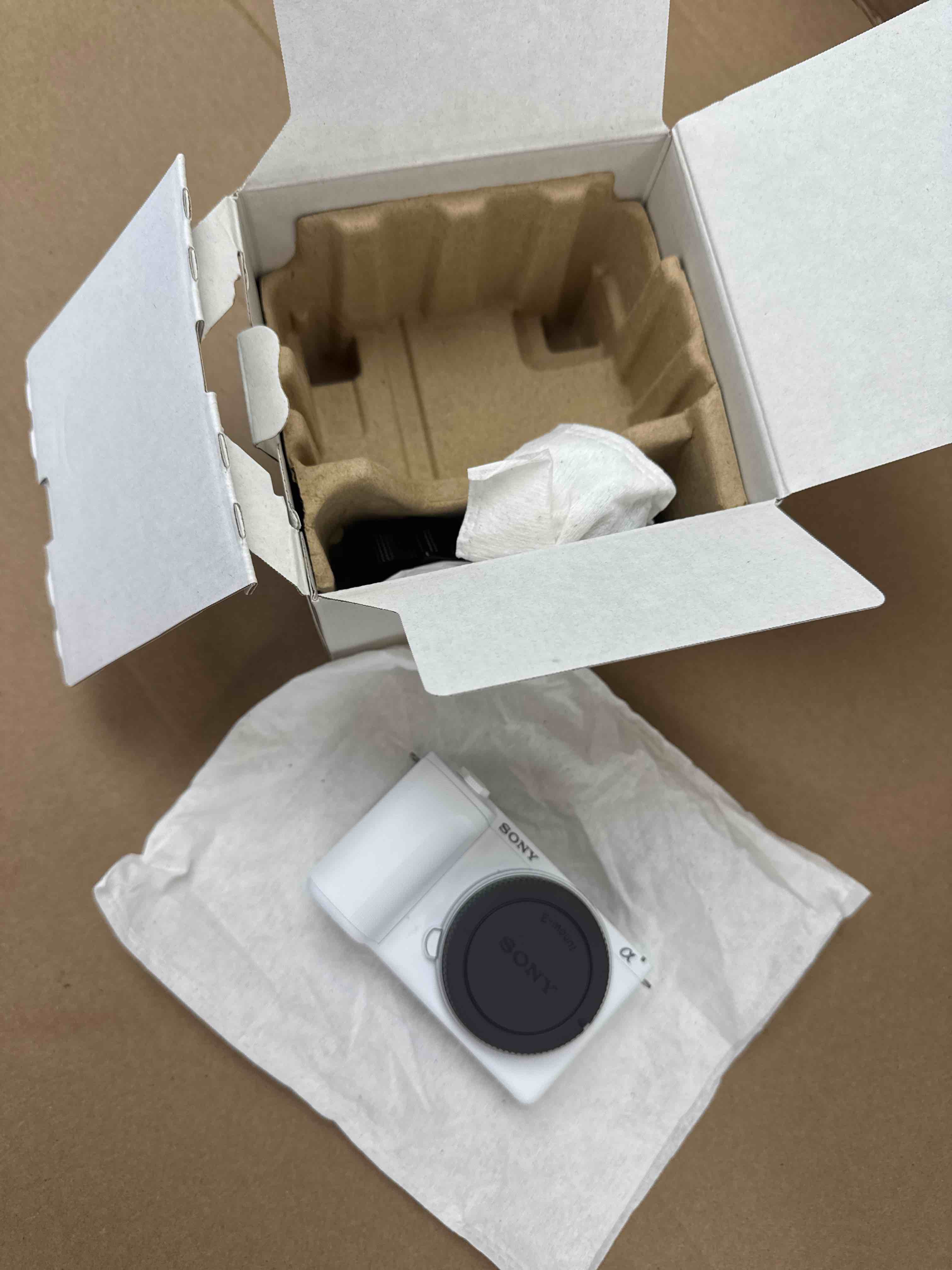 https://s3.amazonaws.com/lotting-images-prod/bidfta/TEA3852757_1777994837097.jpeg