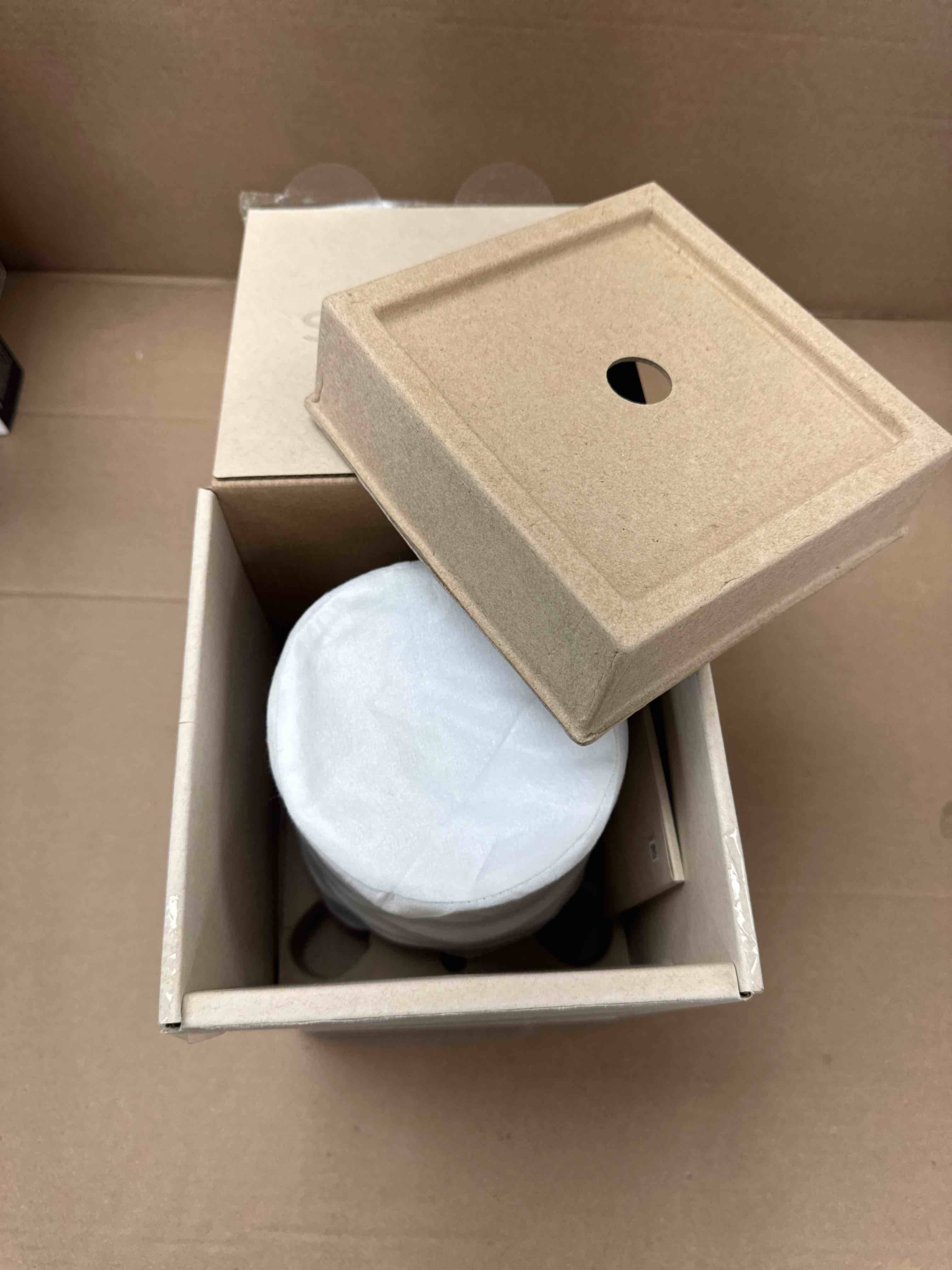 https://s3.amazonaws.com/lotting-images-prod/bidfta/TEA3852877_1778519002977.jpeg