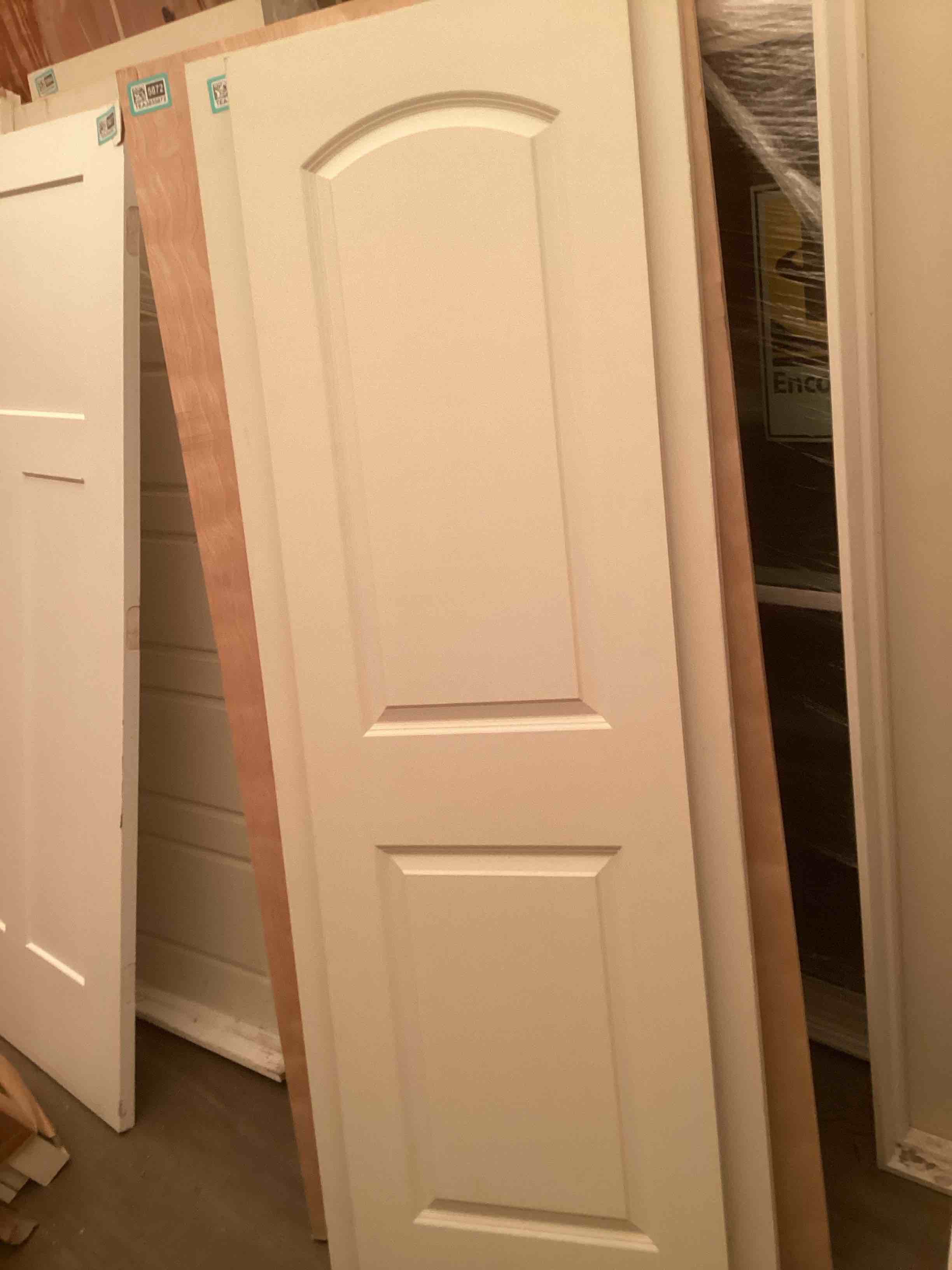 Condition photo showing New/Like New for interior door 