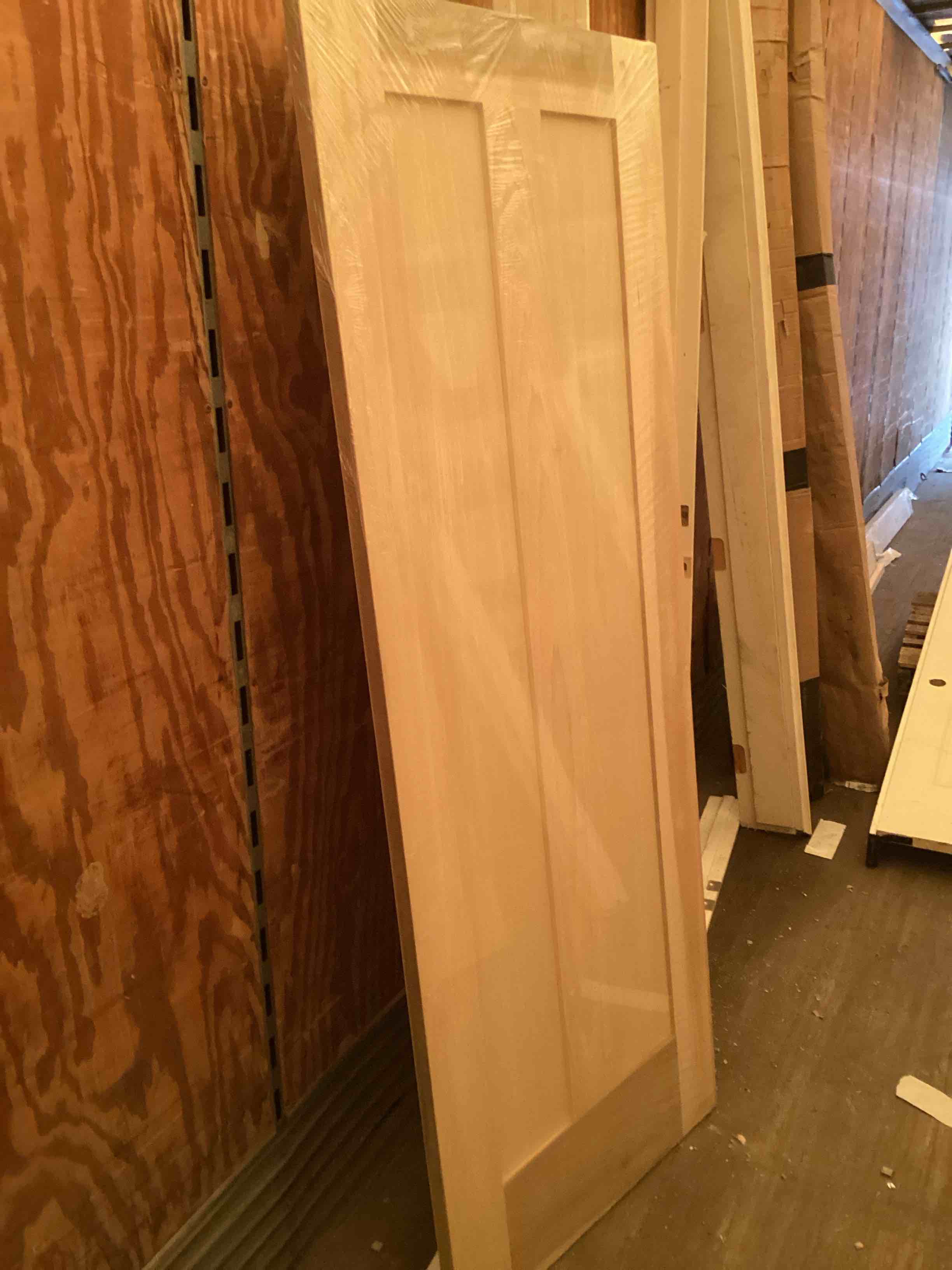Condition photo showing New/Like New for internal door