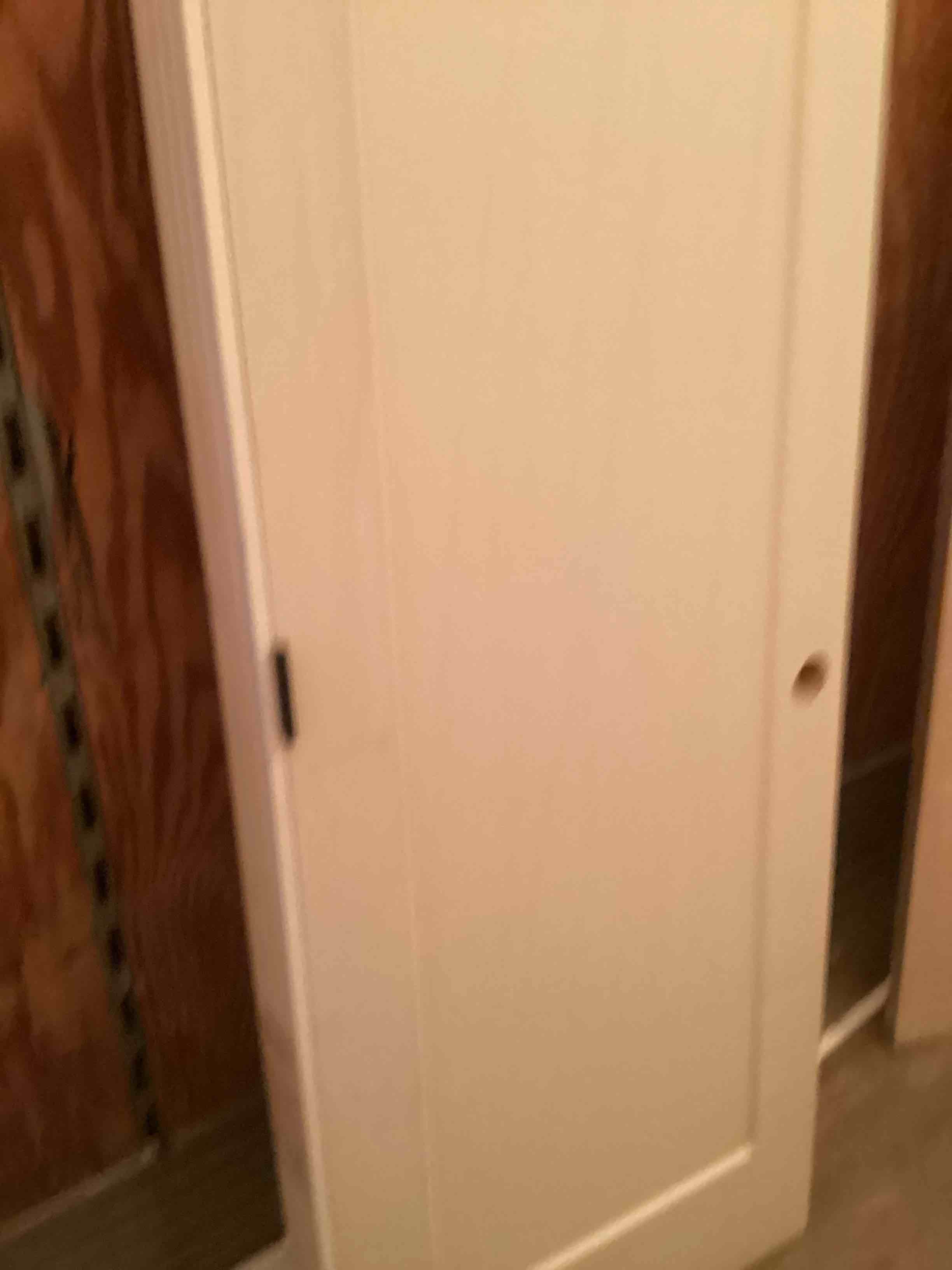 Condition photo showing Good Condition for internal door