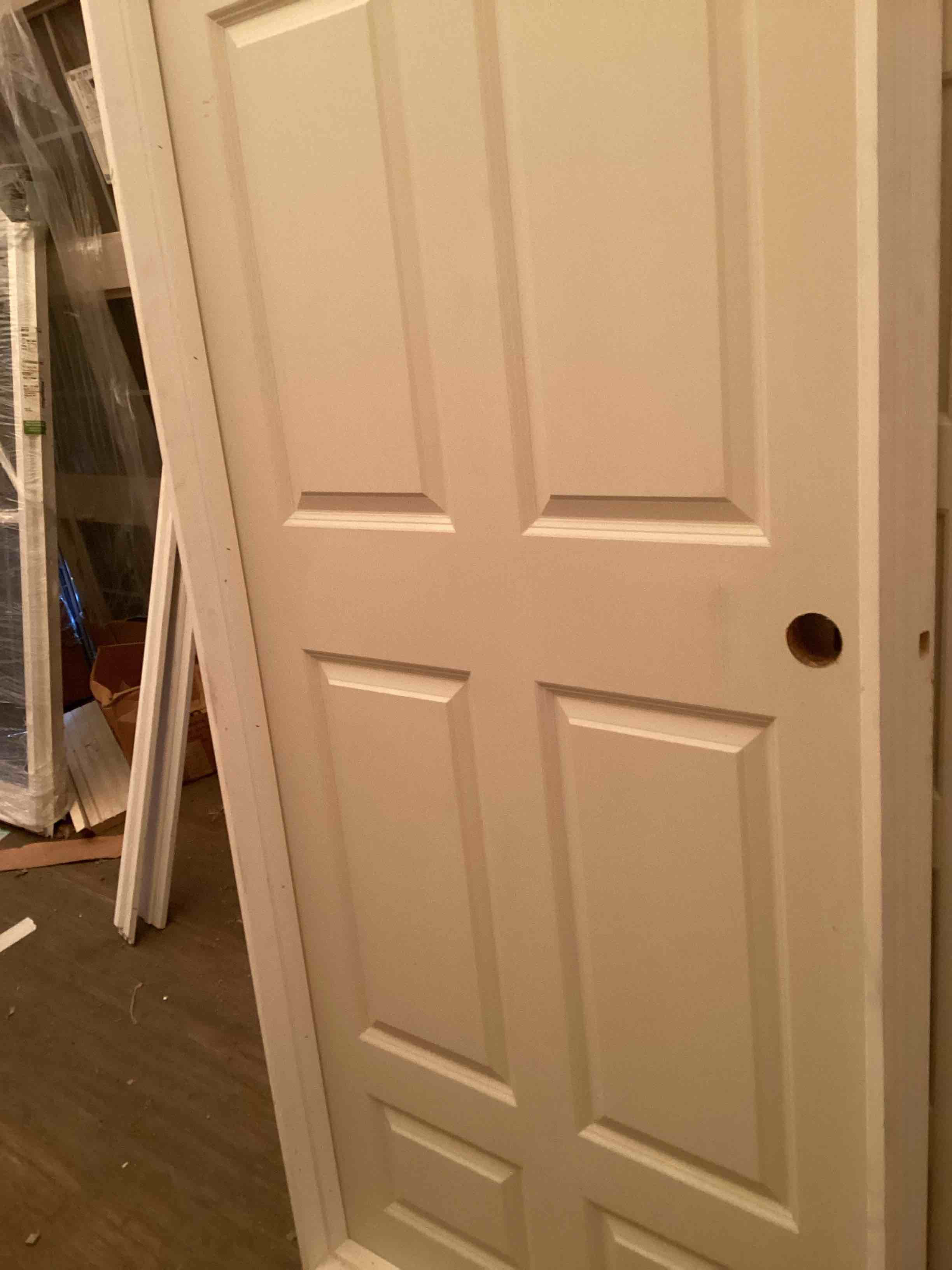 Condition photo showing Good Condition for interior door