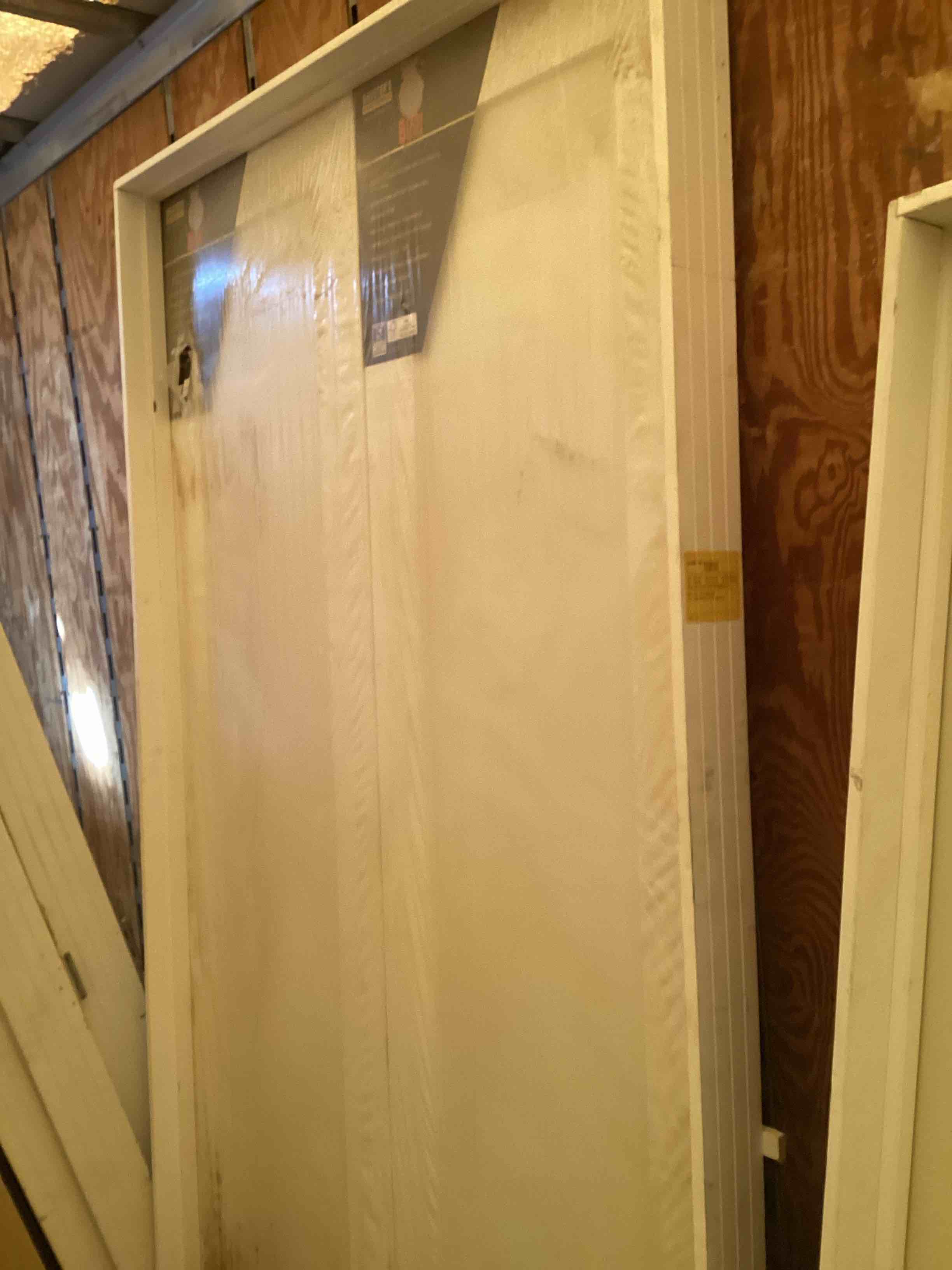 Condition photo showing Good Condition for shusters double door