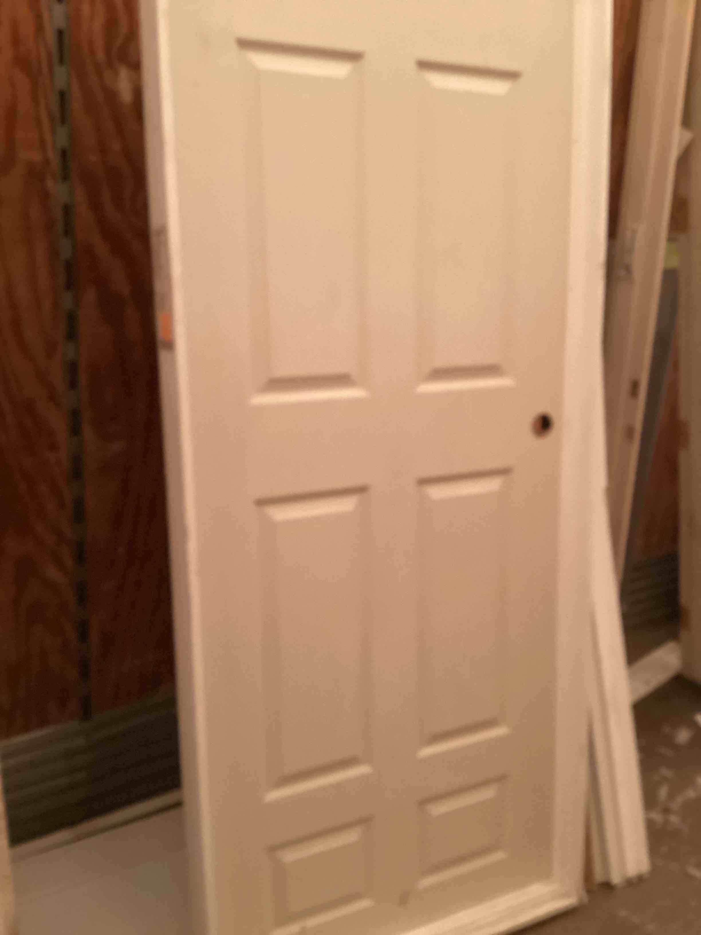Condition photo showing Good Condition for interior door