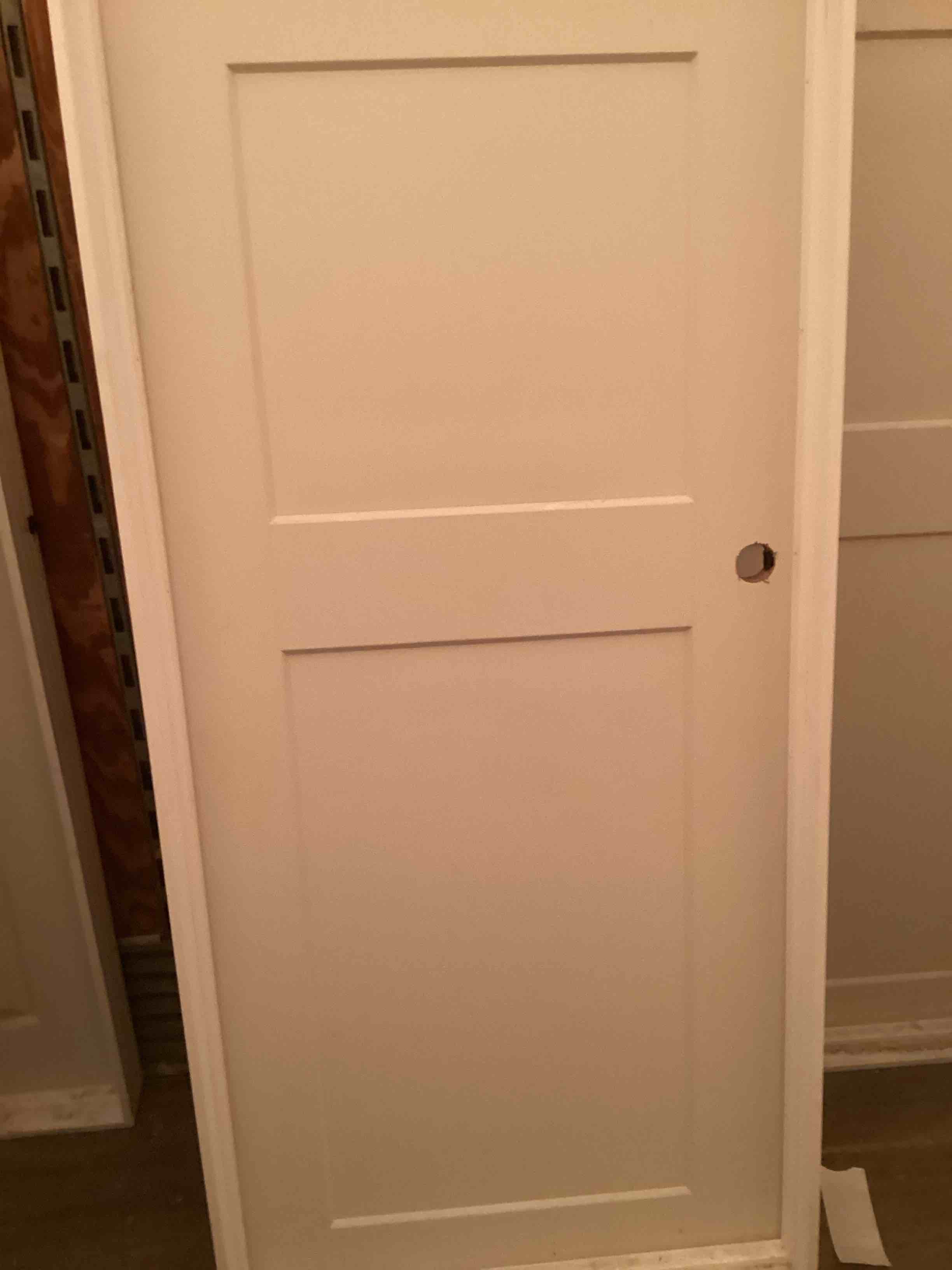 Condition photo showing Good Condition for interior door