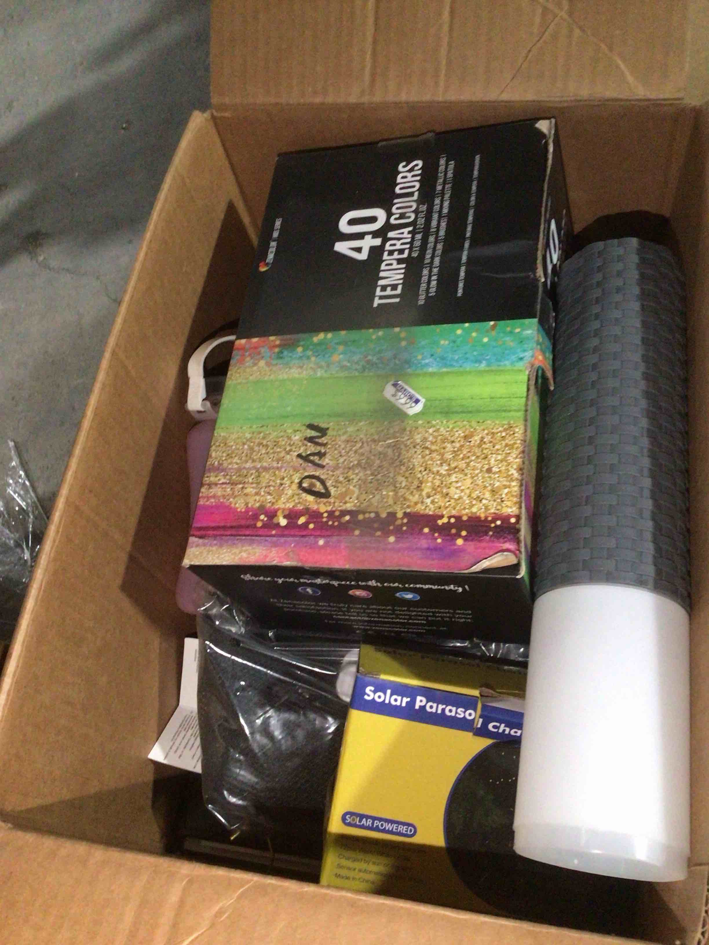 box lot of miscellaneous items 