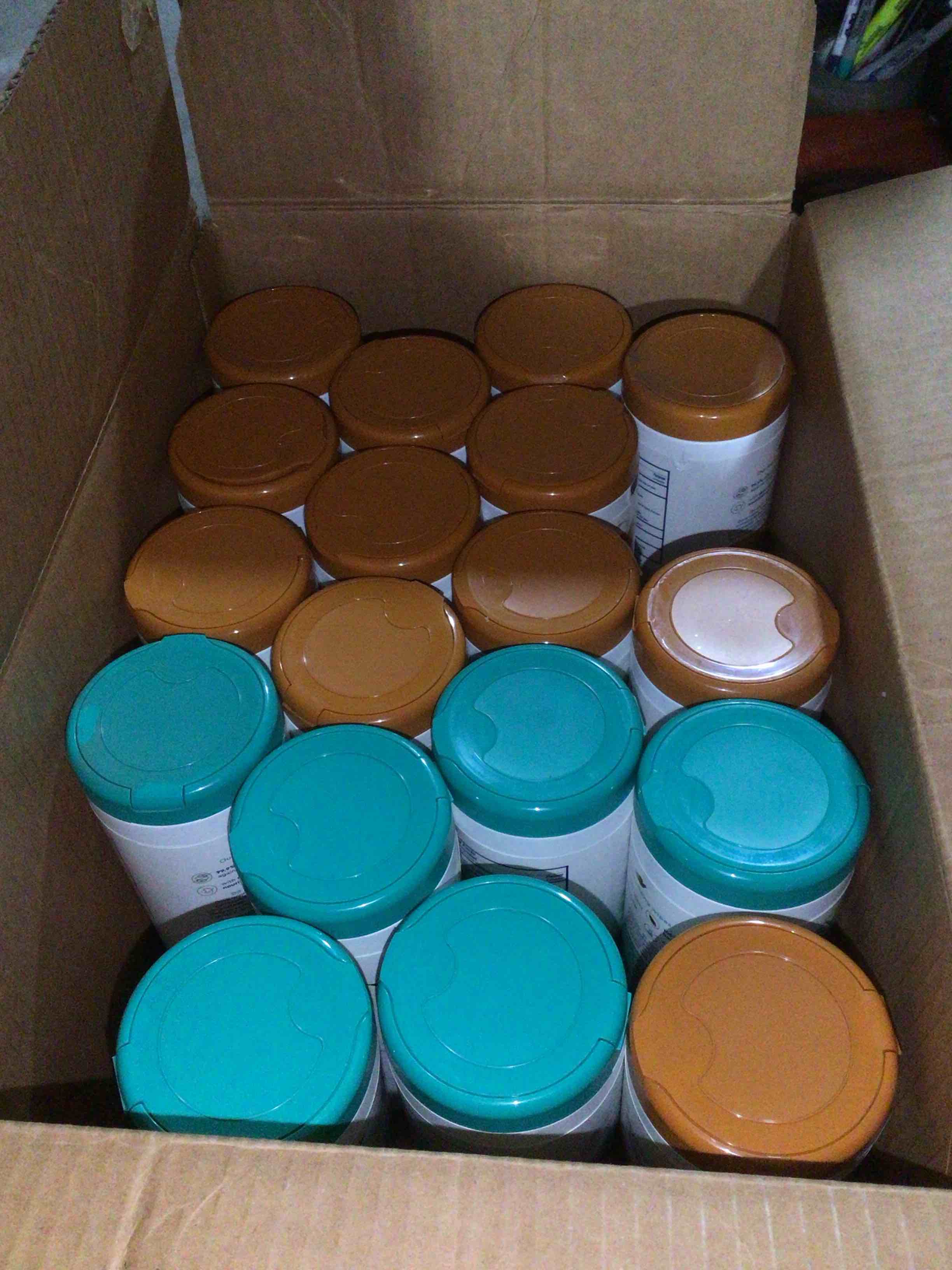 Condition photo showing Good Condition for box lot of miscellaneous items 