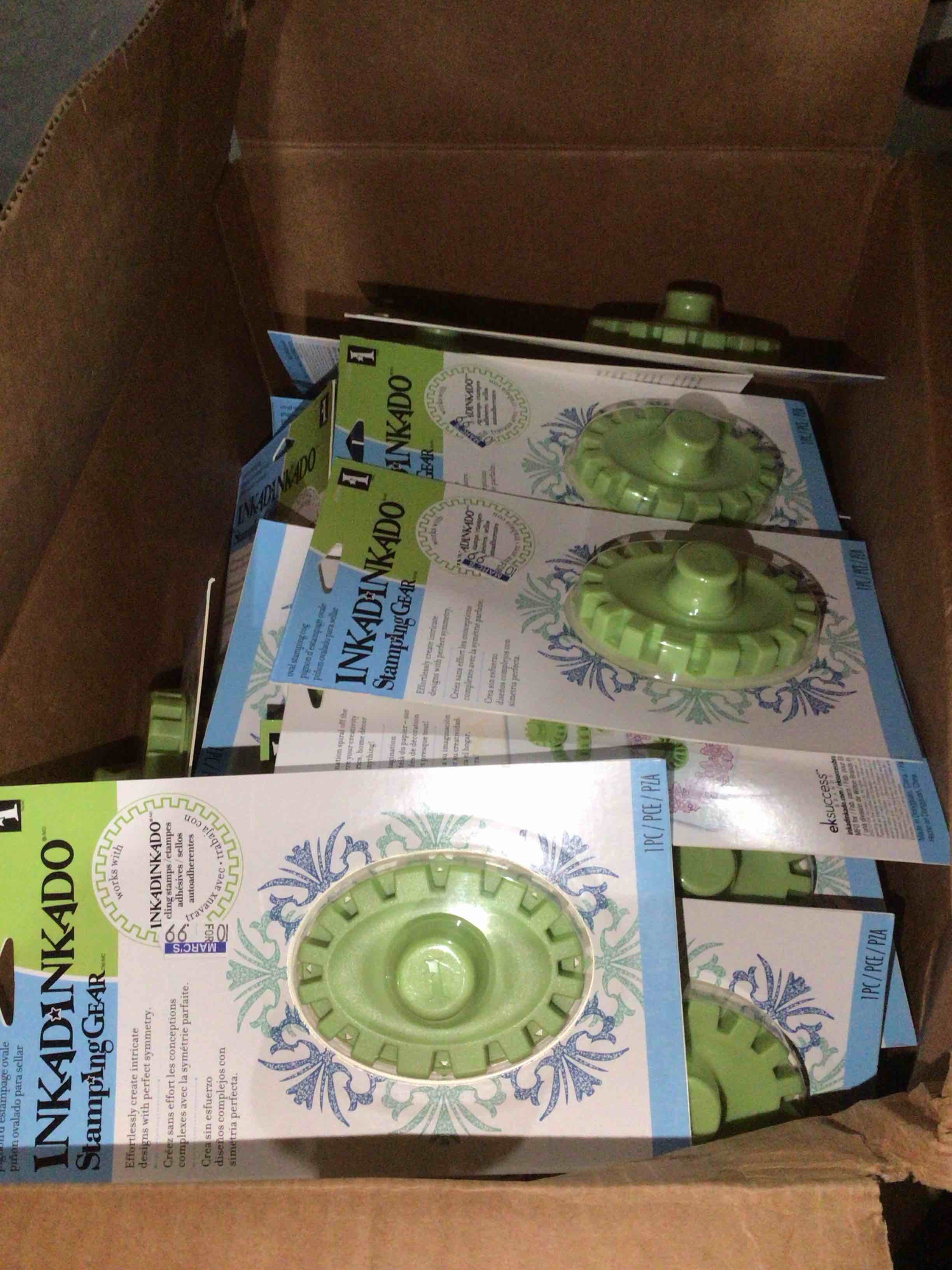 box lot of miscellaneous items 