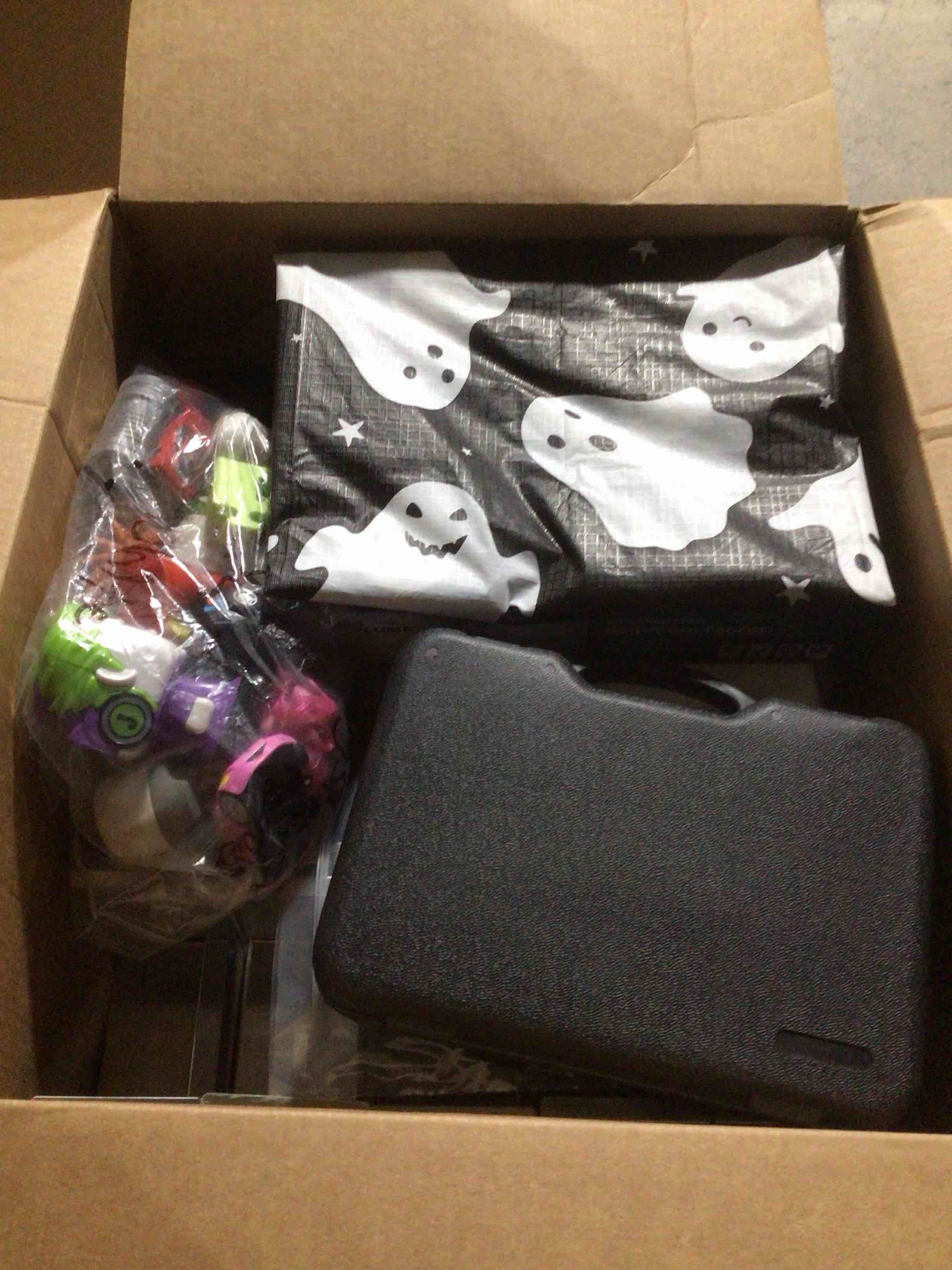 box lot of miscellaneous items 