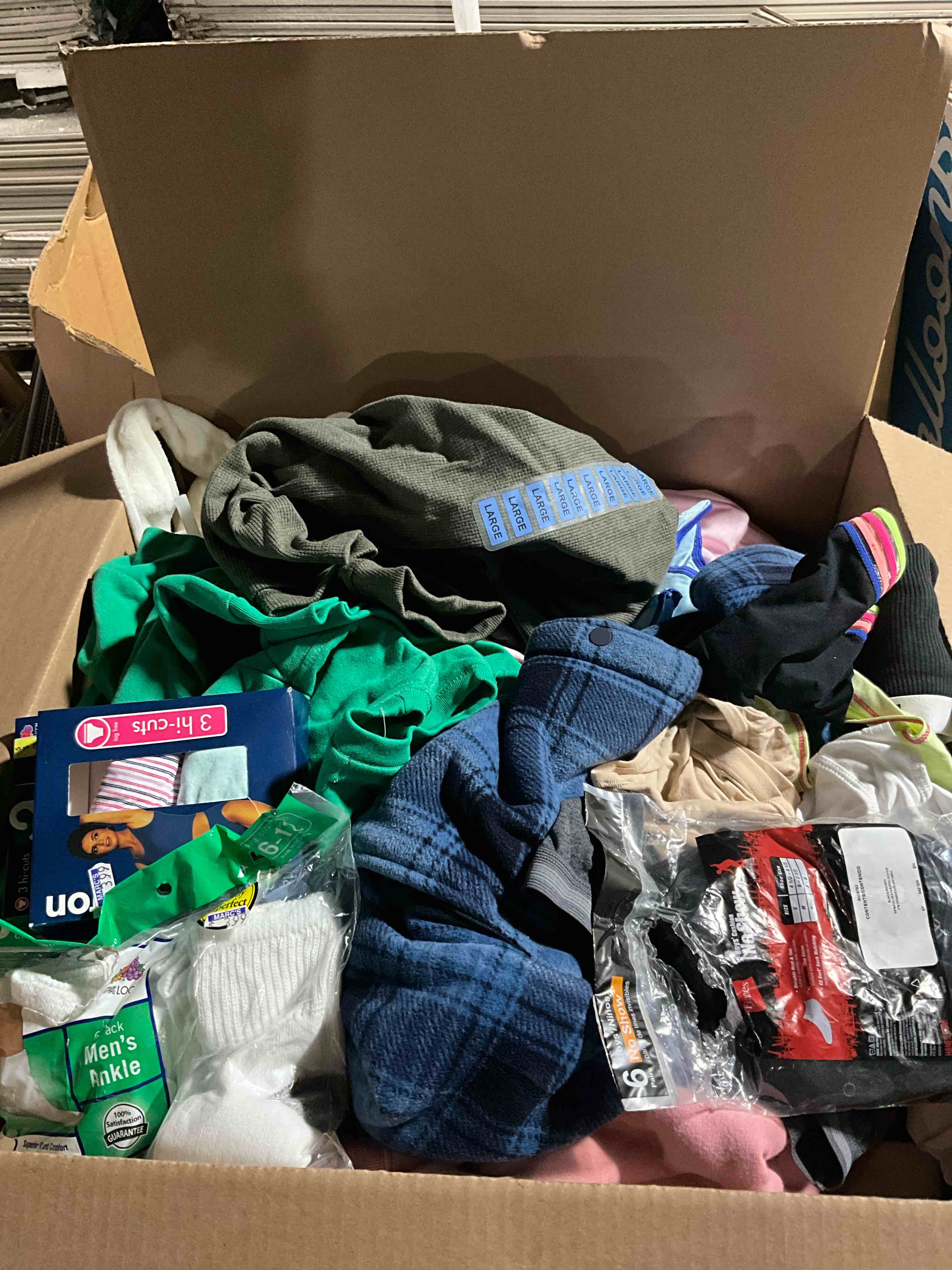 Box Lot of New Clothes (25pcs)