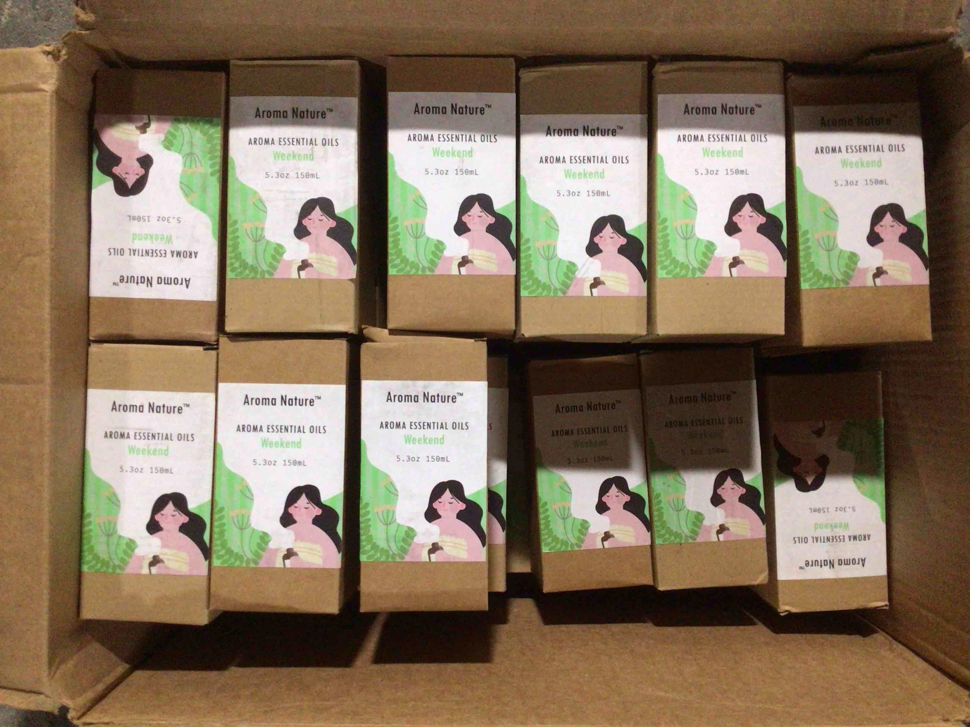 Box of 33 Diffuser Oils Scents for Home - Weekend - Aromatherapy Diffuser Oils for Home, Peach Blossom, Wild Rose & Cedarwood, Long-Lasting Fragrance, Essential Oil Blends, Enhance Ambiance - 5.3fl oz (150mL)