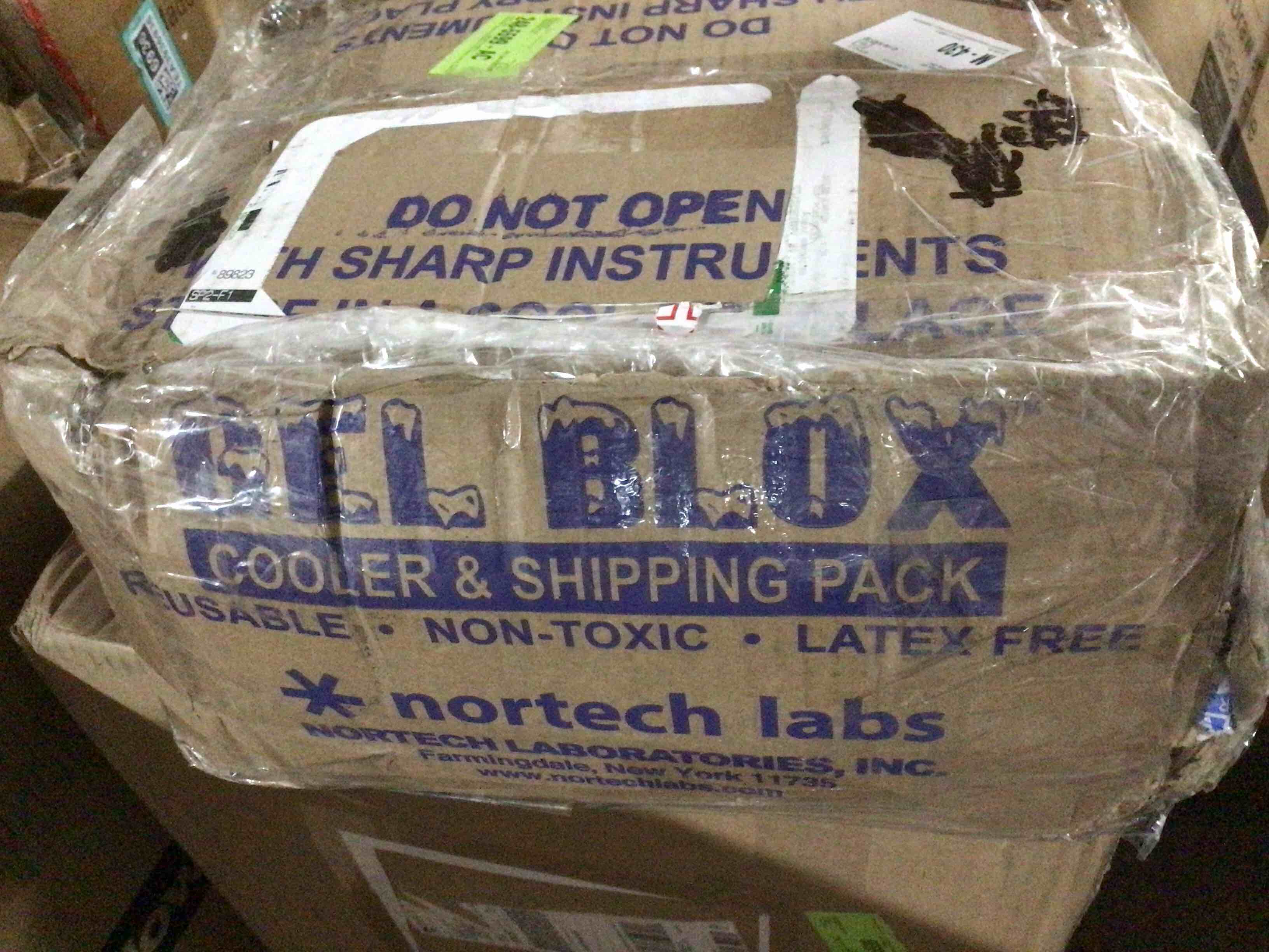 Condition photo showing Good Condition for Gel Blox Cold Shipping Paks, 6?x7?x 1? – 16 oz(Case of 18 Paks)