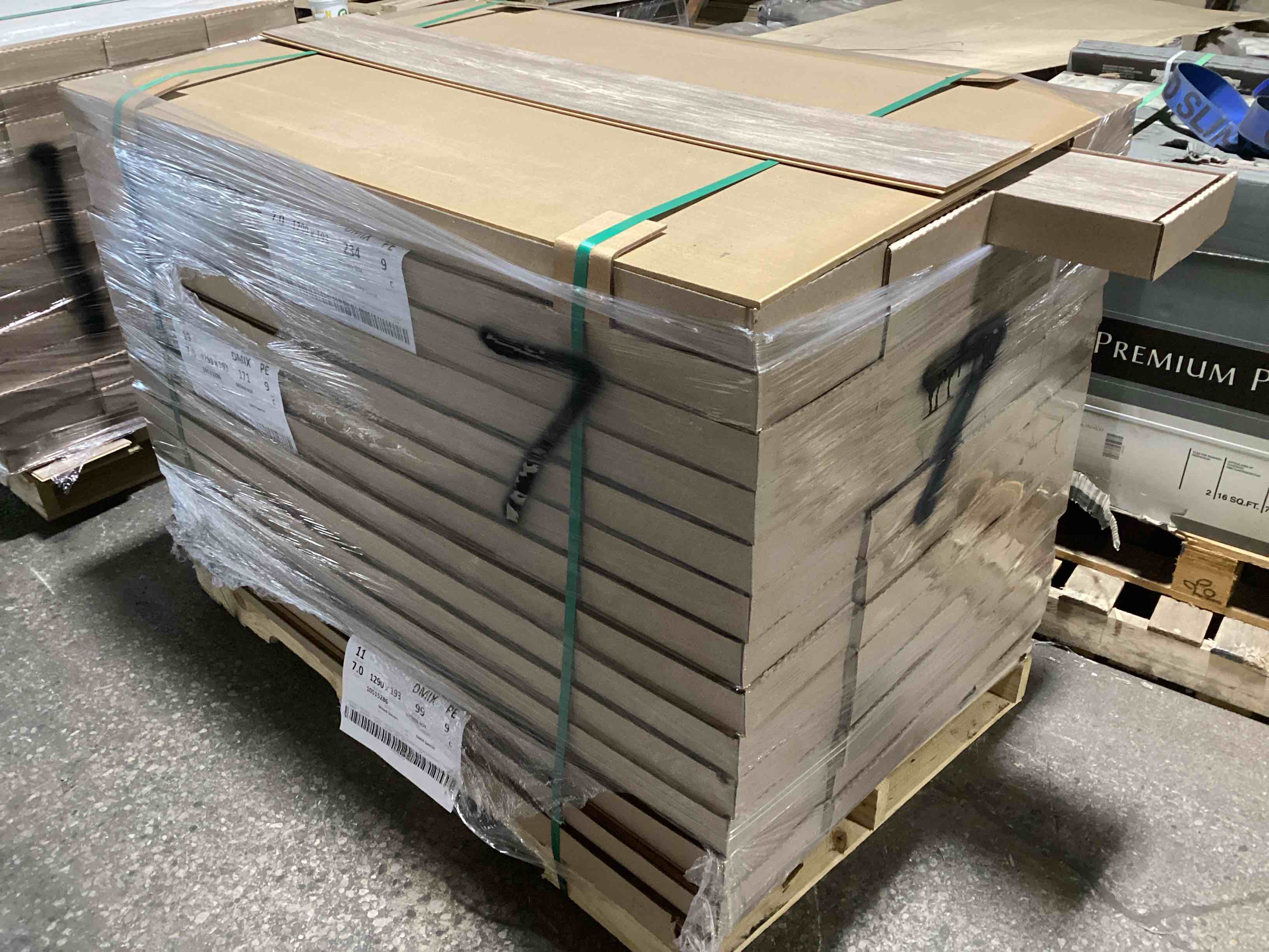 1376.59 Sq.Ft. Of 7mm Laminate Flooring, Your Bid Per Sq.Ft