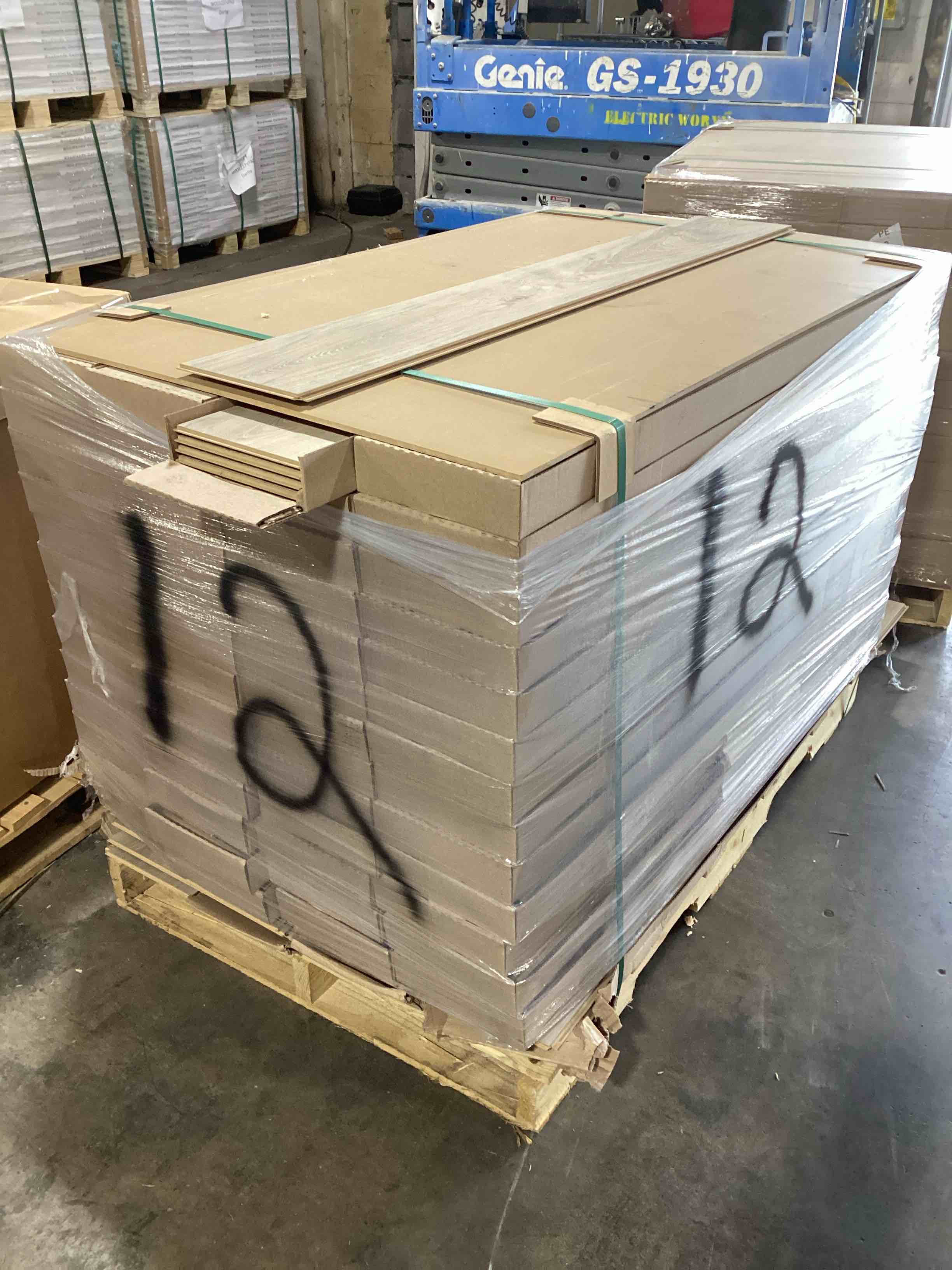 738.93 Sq.Ft. Of 12mm Laminate Flooring, Your Bid Per Sq.Ft