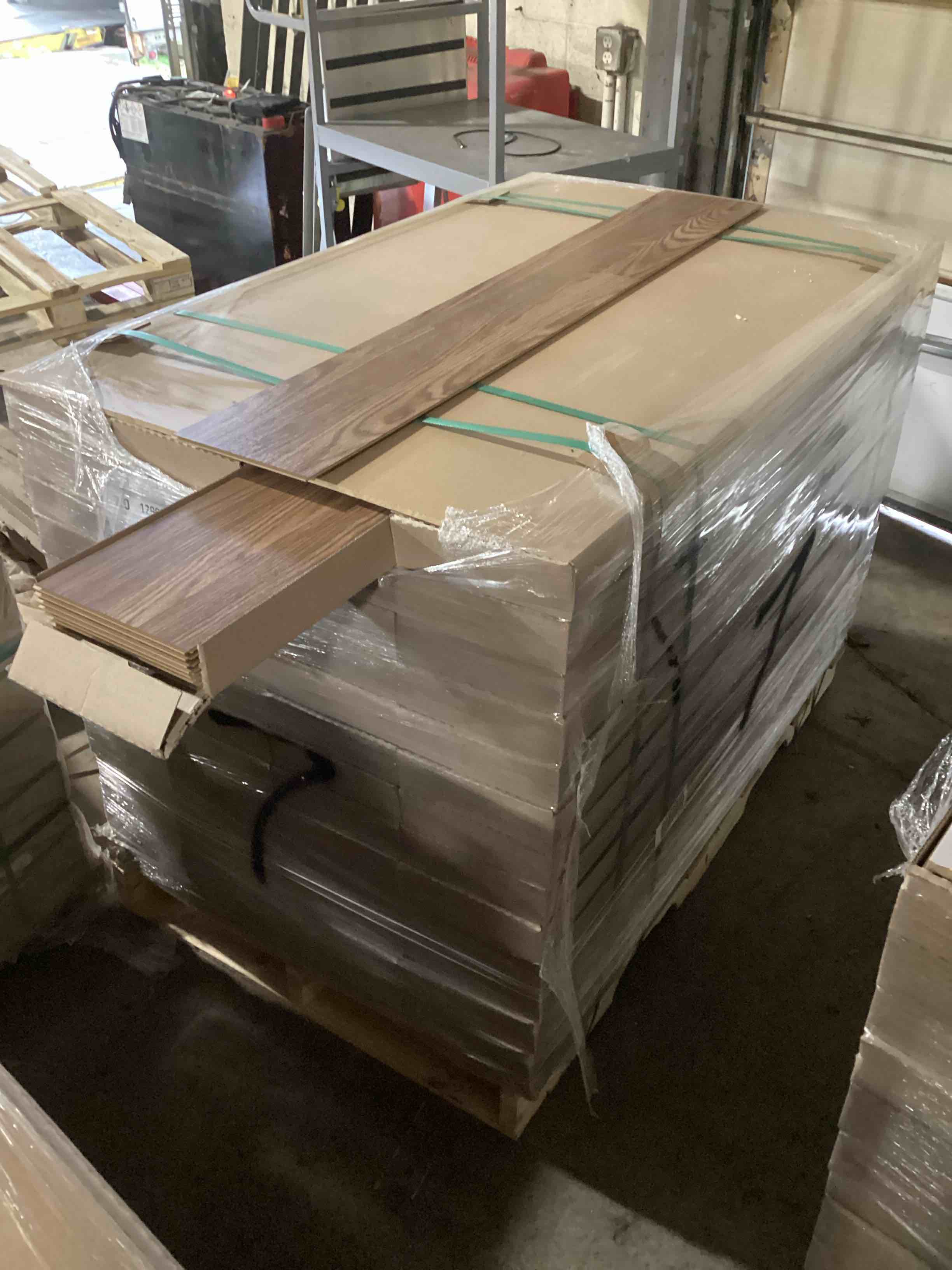 1376.59 Sq.Ft. Of 7mm Laminate Flooring, Your Bid Per Sq.Ft