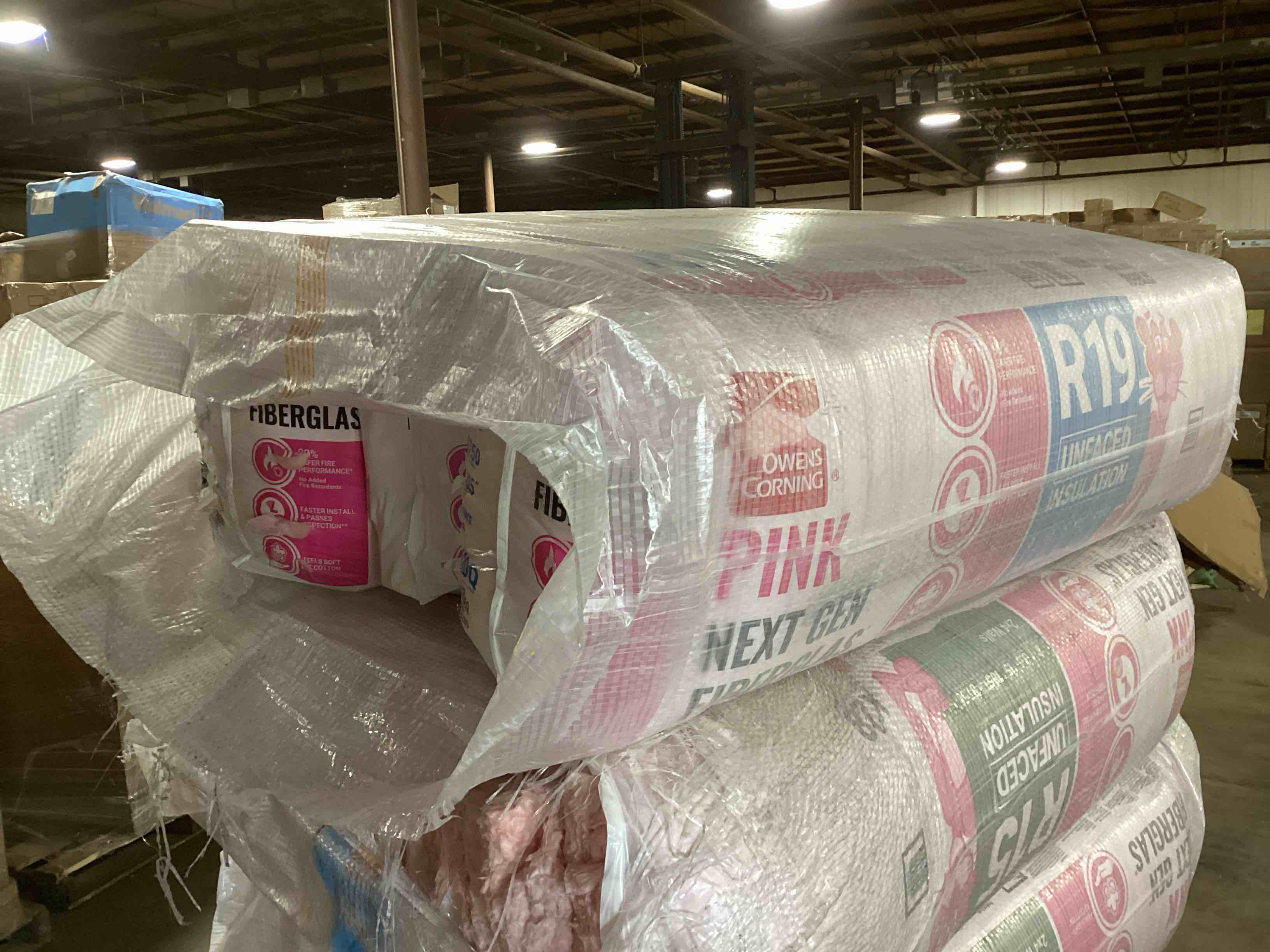 5 Bags of Owen’s Corning R-19 Pink Next Gen Fiberglass Unfaced Batt Insulation, 6.5in x 15in x 105in, 8 Pieces Per Bag And 87.50 Sq.Ft. Per Bag, Your Bid Per Bag