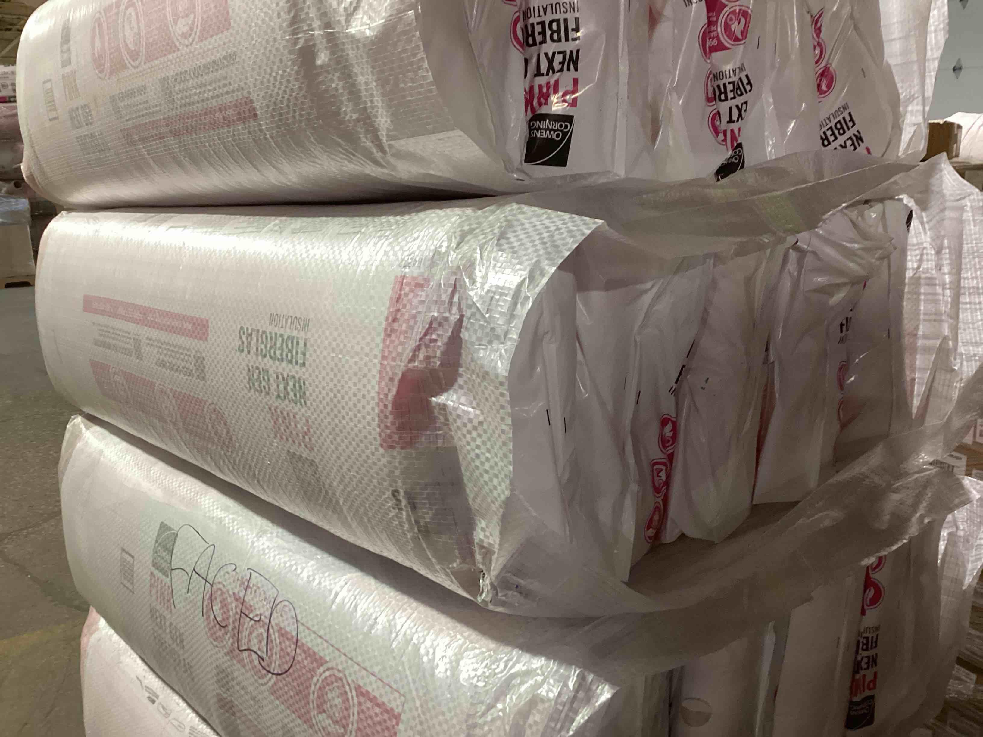 5 Bags of Owen’s Corning R-21 Pink Next Gen Fiberglass Unfaced Batt Insulation, 5.5in x 15in x 93in, 8 Pieces Per Bag And 77.50 Sq.Ft. Per Bag, Your Bid Per Bag