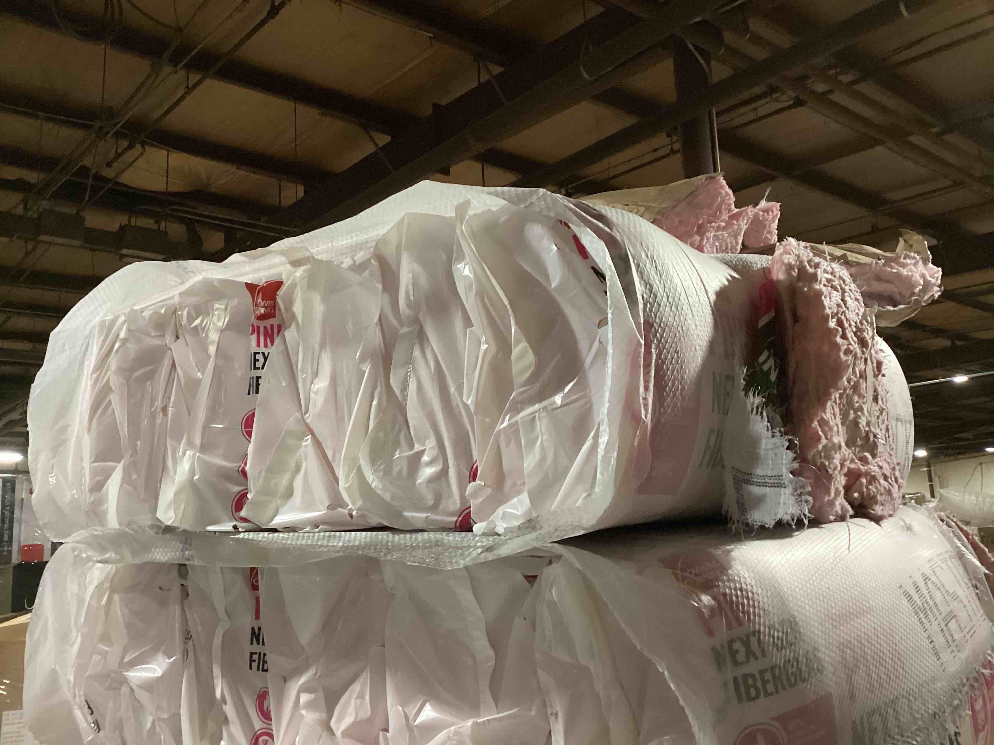 5 Bags of Owen’s Corning R-15 Pink Next Gen Fiberglass Unfaced Batt Insulation, 3.5in x 15in x 93in, 8 Pieces Per Bag And 77.50 Sq.Ft. Per Bag, Your Bid Per Bag