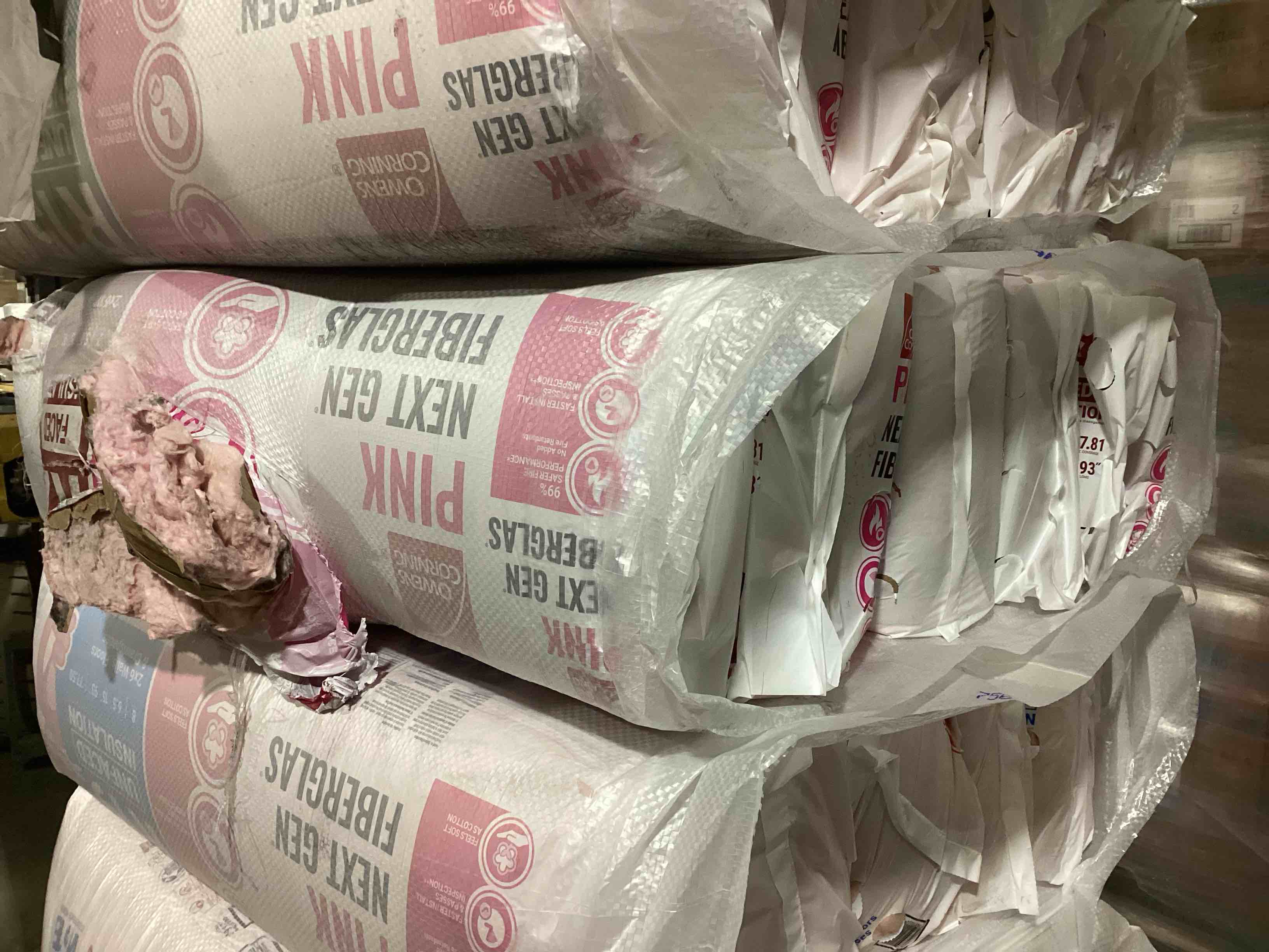 5 Bags of Owen’s Corning R-21 Pink Next Gen Fiberglass Faced Batt Insulation, 5.5in x 15in x 93in, 7 Pieces Per Bag And 67.81 Sq.Ft. Per Bag, Your Bid Per Bag