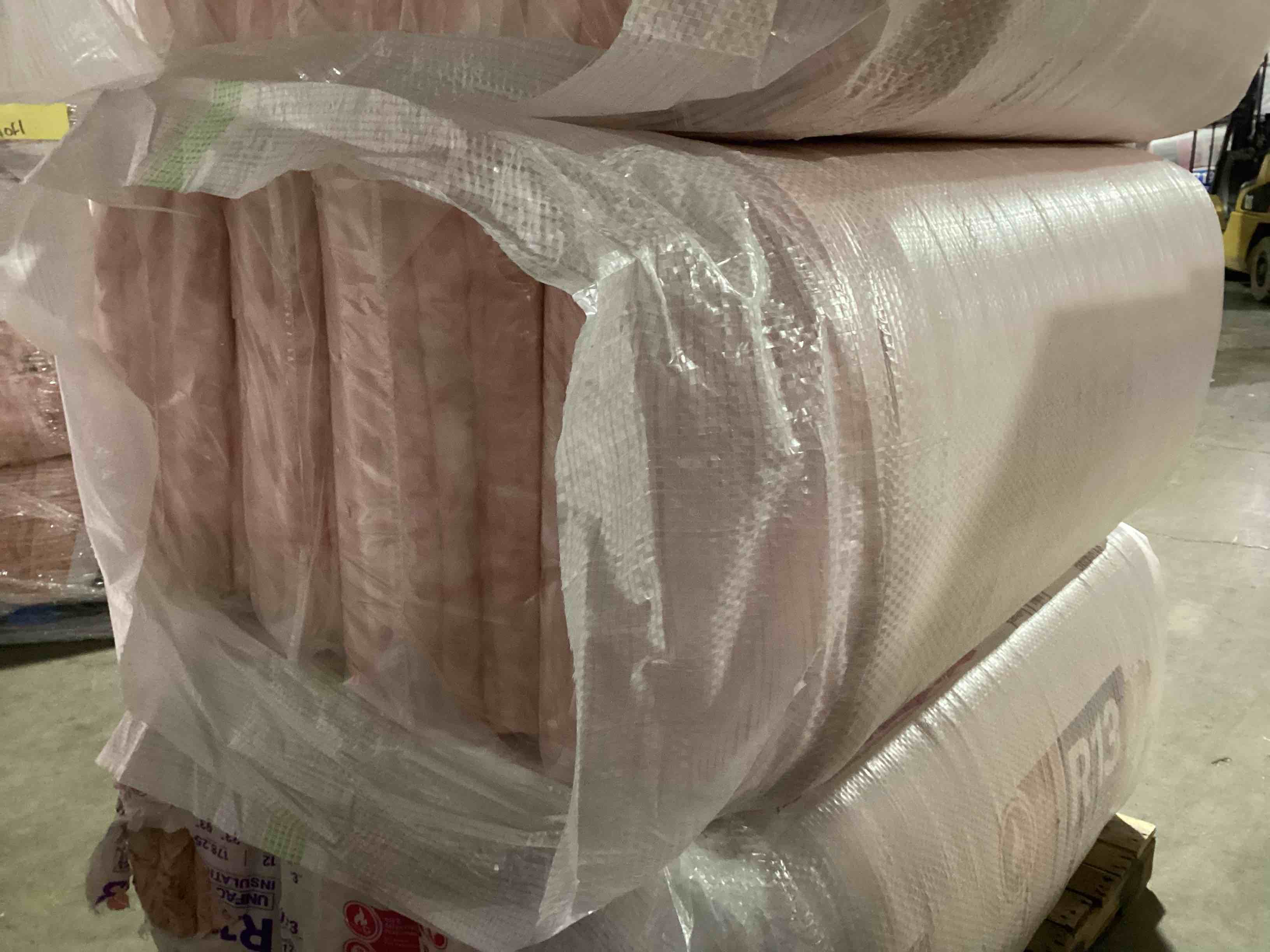 4 Bags of Owen’s Corning R-13 Pink Next Gen Fiberglass Unfaced Batt Insulation, 3.5in x 23in x 93in, 12 Pieces Per Bag And 178.25 Sq.Ft. Per Bag, Your Bid Per Bag