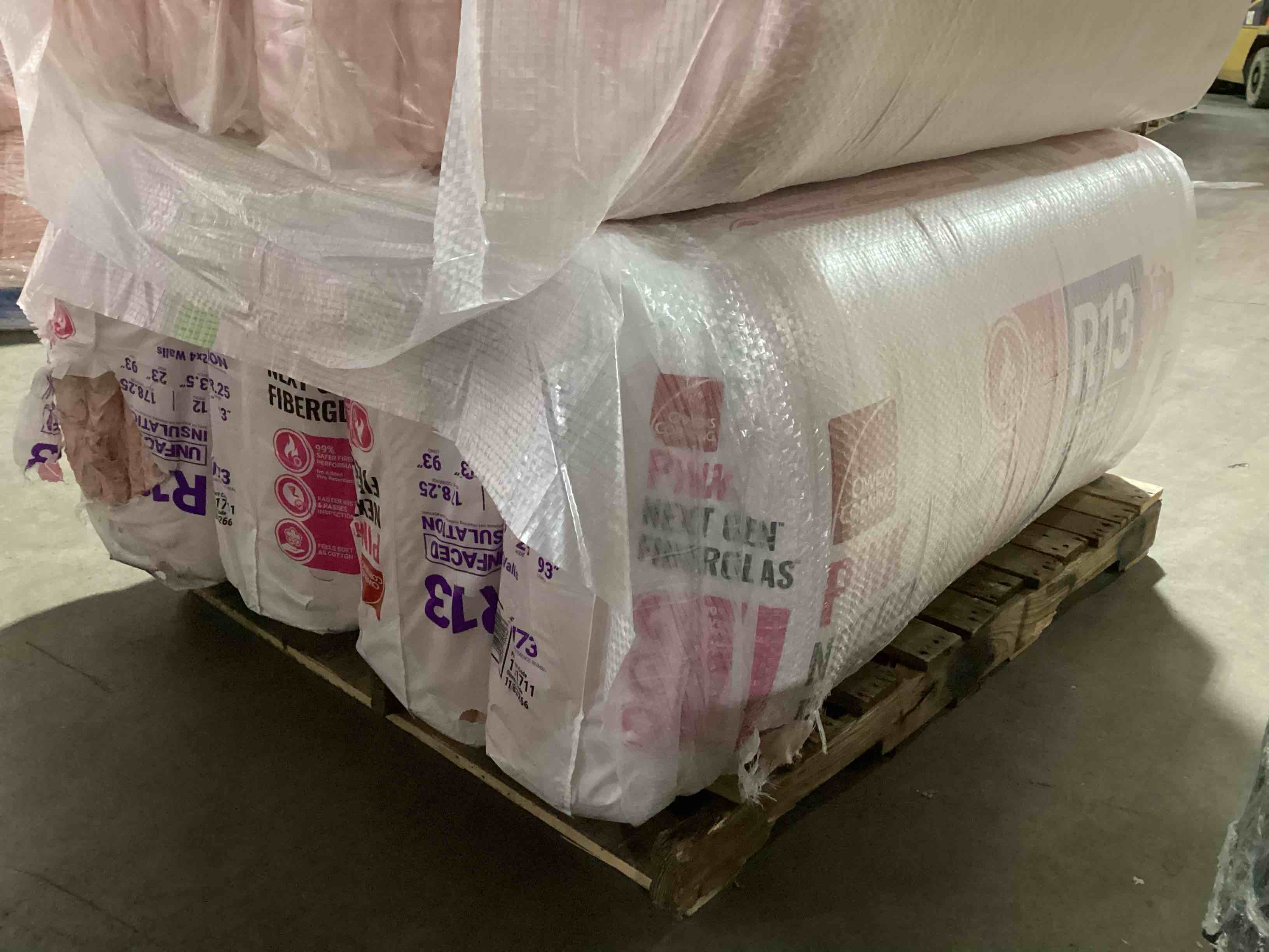 4 Bags of Owen’s Corning R-13 Pink Next Gen Fiberglass Unfaced Batt Insulation, 3.5in x 23in x 93in, 12 Pieces Per Bag And 178.25 Sq.Ft. Per Bag, Your Bid Per Bag