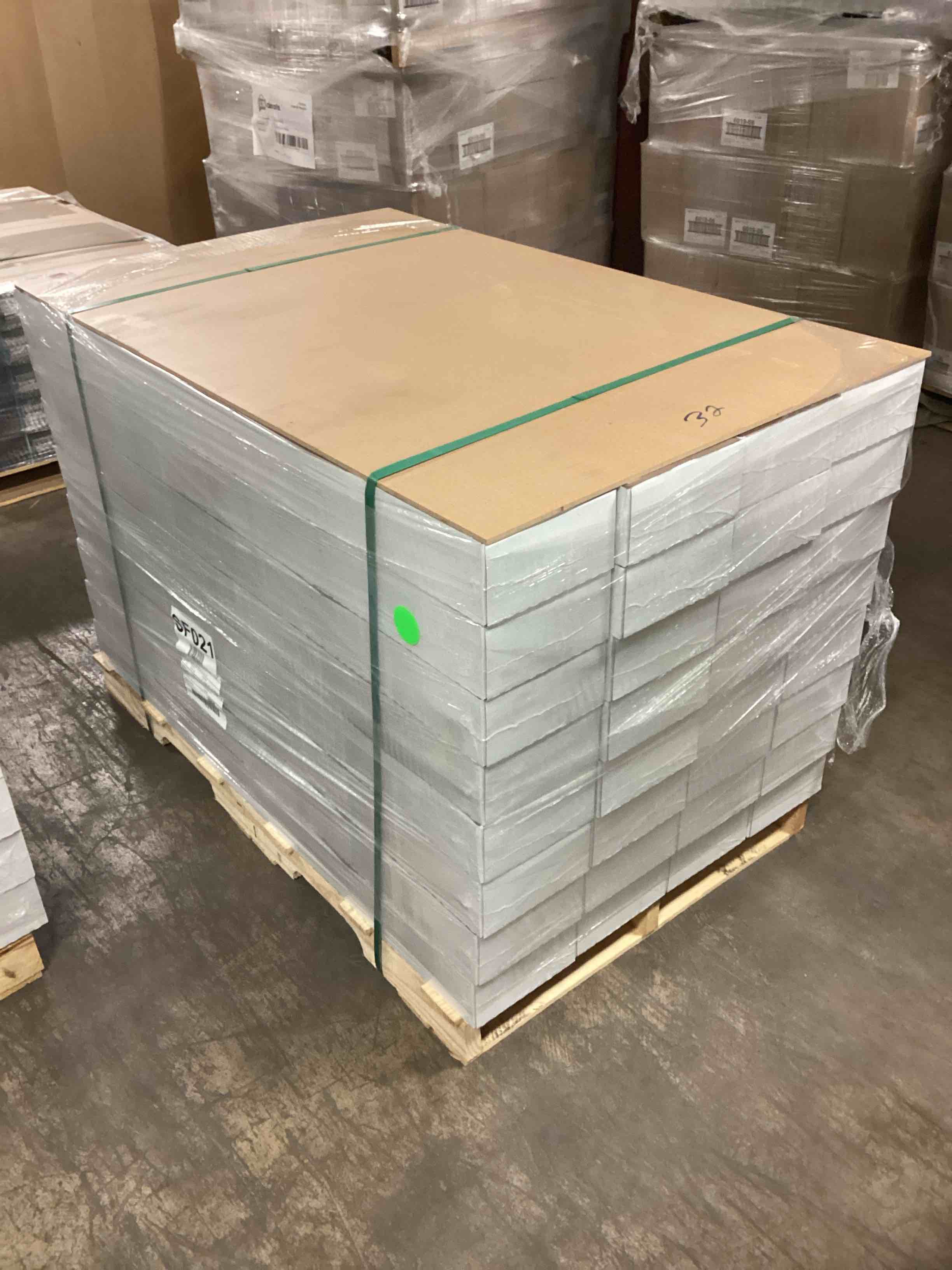 758.08 Sq.Ft. Of 10mm Laminate Flooring, Your Bid Per Sq.Ft