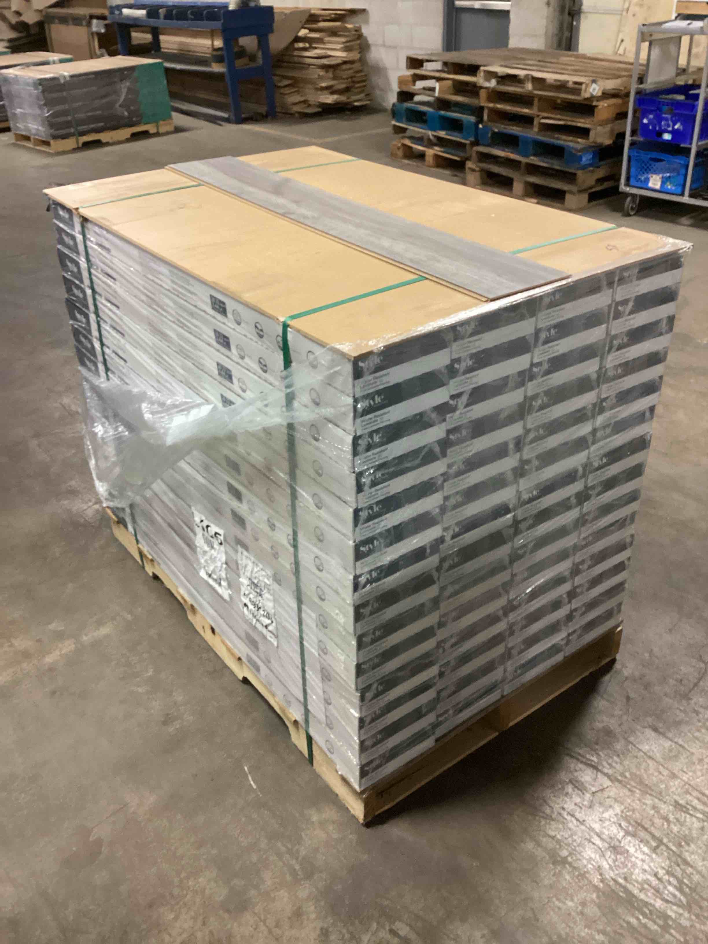 1473.92 Sq.Ft. Of 7mm Laminate Flooring, Your Bid Per Sq.Ft