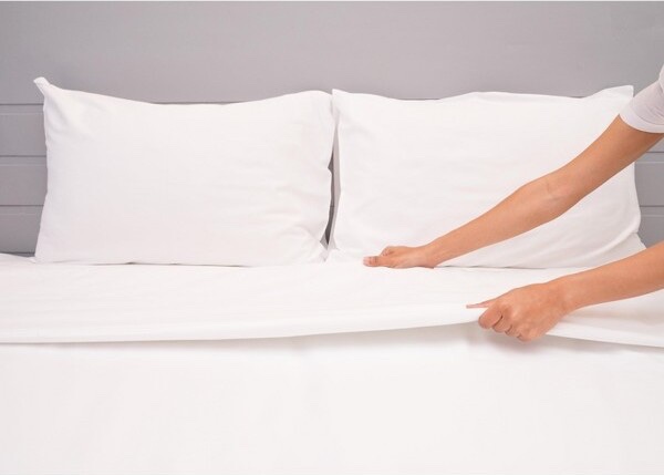 Lincove Signature 100% Natural Canadian White Down Luxury Sleeping Pillow