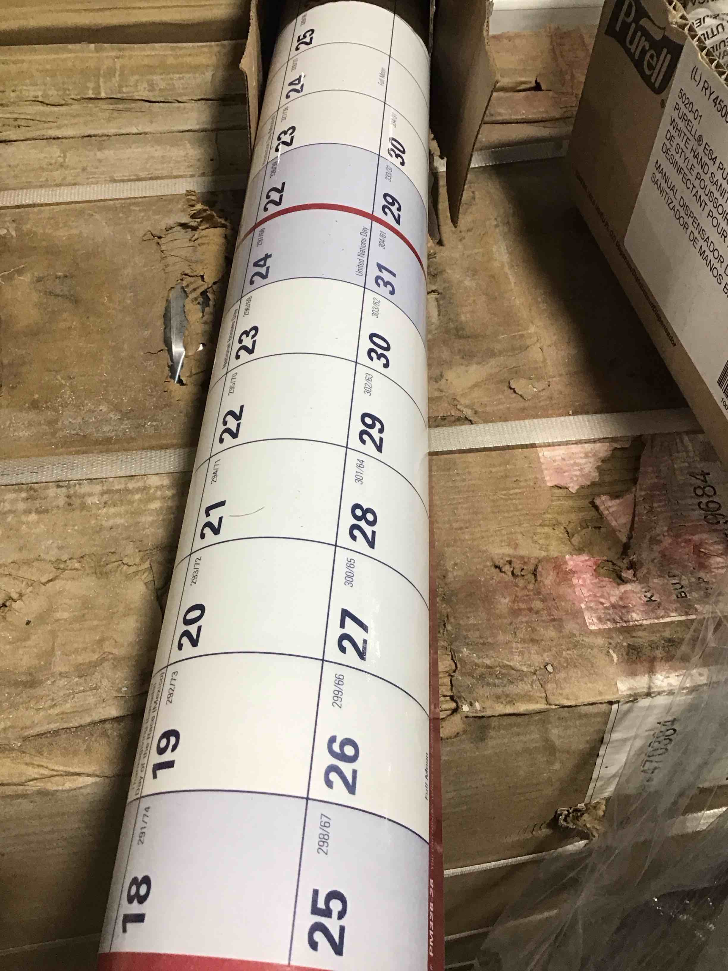 Condition photo showing Good Condition for AT-A-GLANCE 2026 Vertical Horizontal Reversible Erasable Yearly Wall Calendar