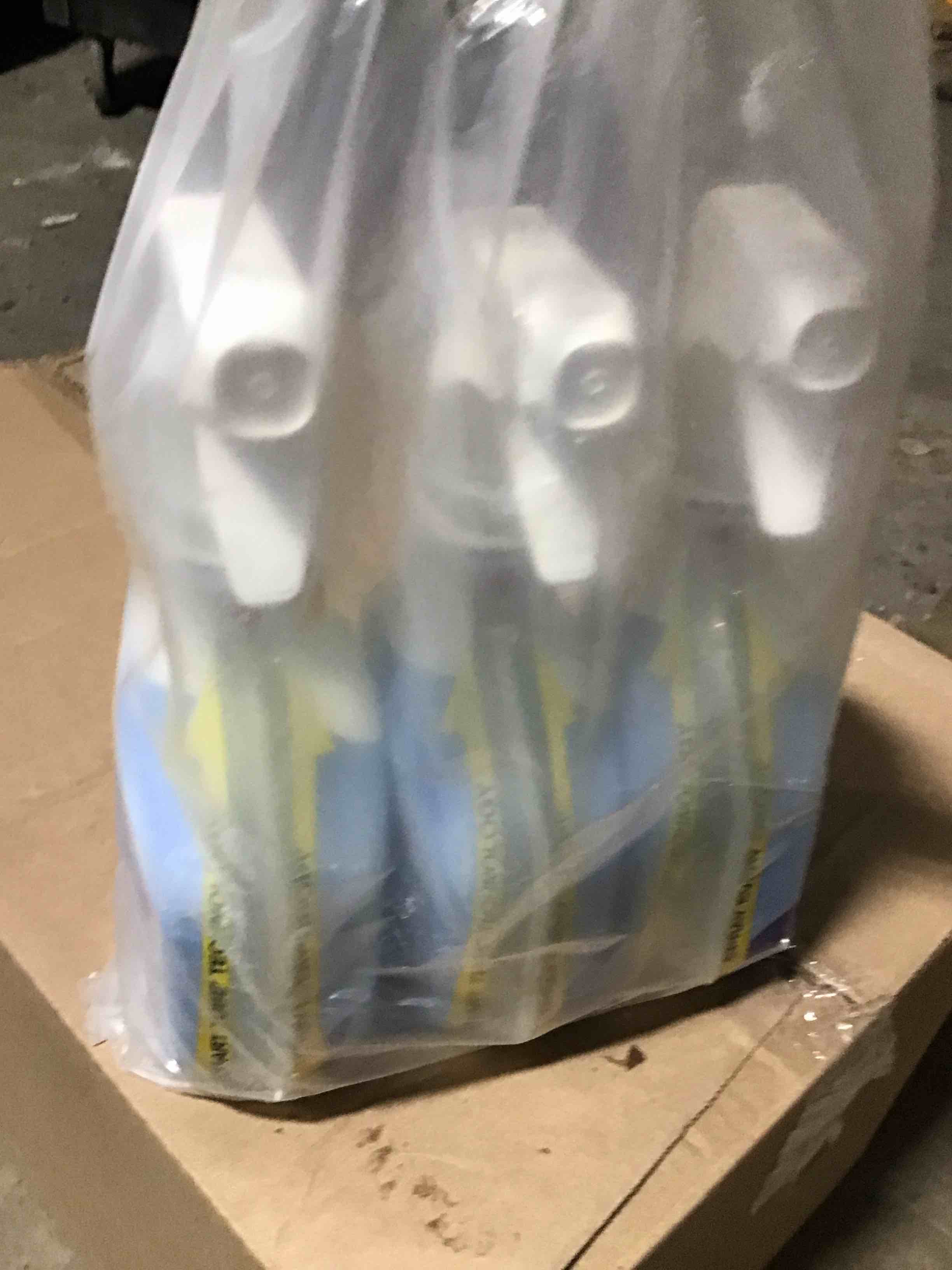 Condition photo showing Good Condition for Clorox Clean-Up Disinfectant Cleaner with Bleach 32oz Smart Tube Spray ( 3 pcs )