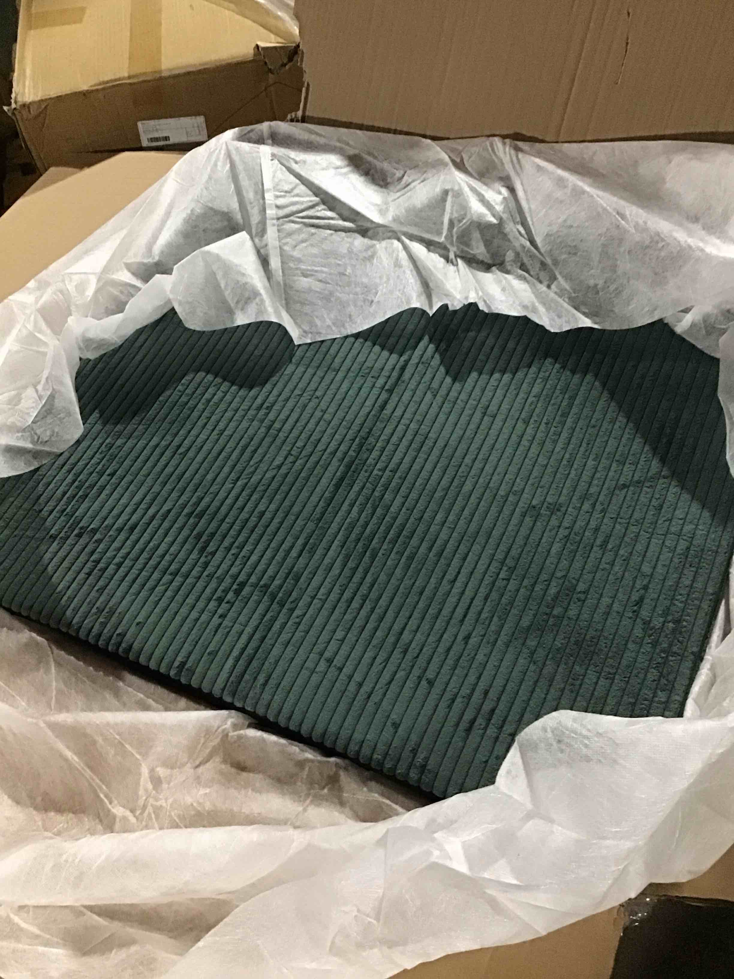 Condition photo showing Good Condition for ( incomplete) Belffin Modular Sectional Couch with Storage Ottoman L Shape Corduroy Sectional Sofa with Chaise Convertible Modern Sectional Sofa Couch Dark Green