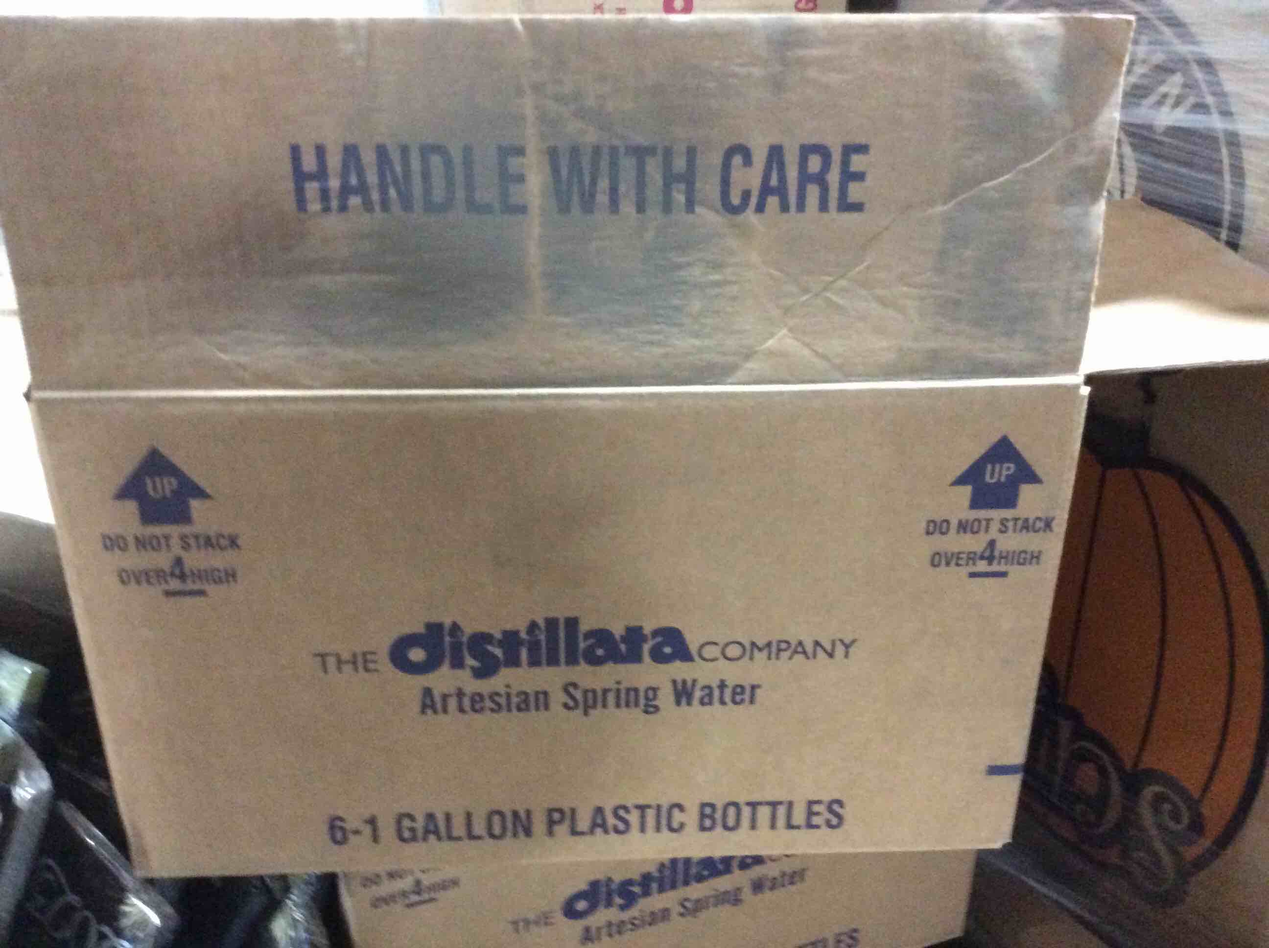 Condition photo showing Good Condition for box lot of miscellaneous items 