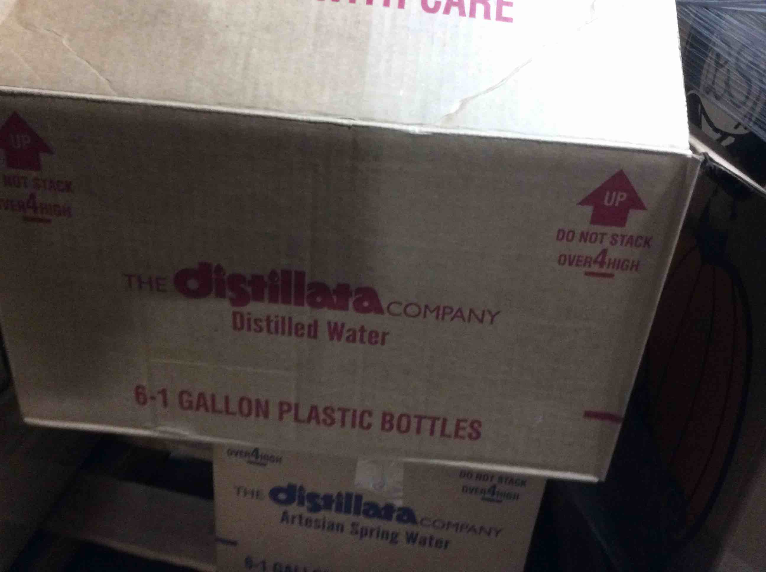 Condition photo showing Good Condition for box lot of miscellaneous items 