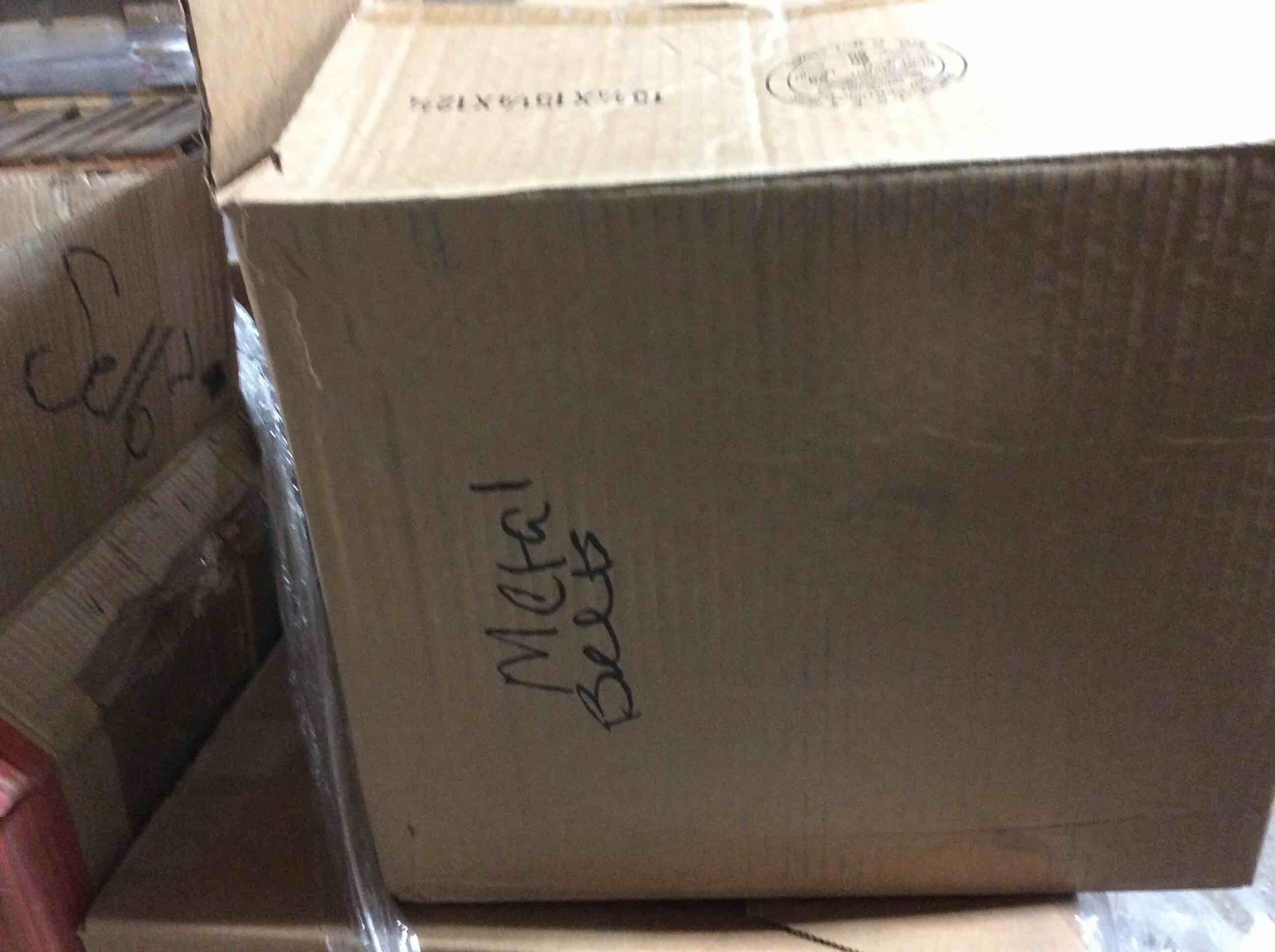 Condition photo showing Good Condition for box lot of miscellaneous items 