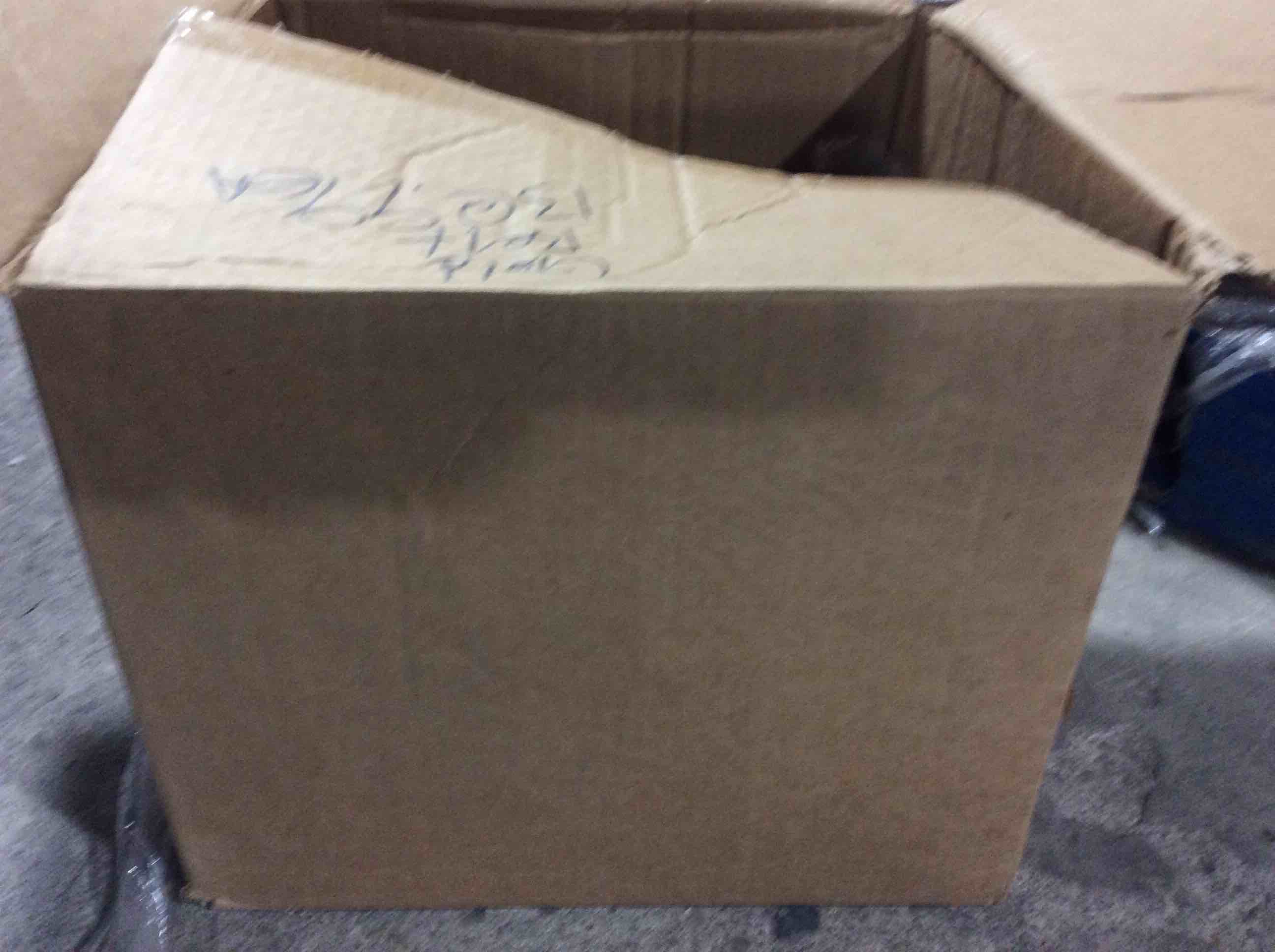 Condition photo showing Good Condition for box lot of miscellaneous items 