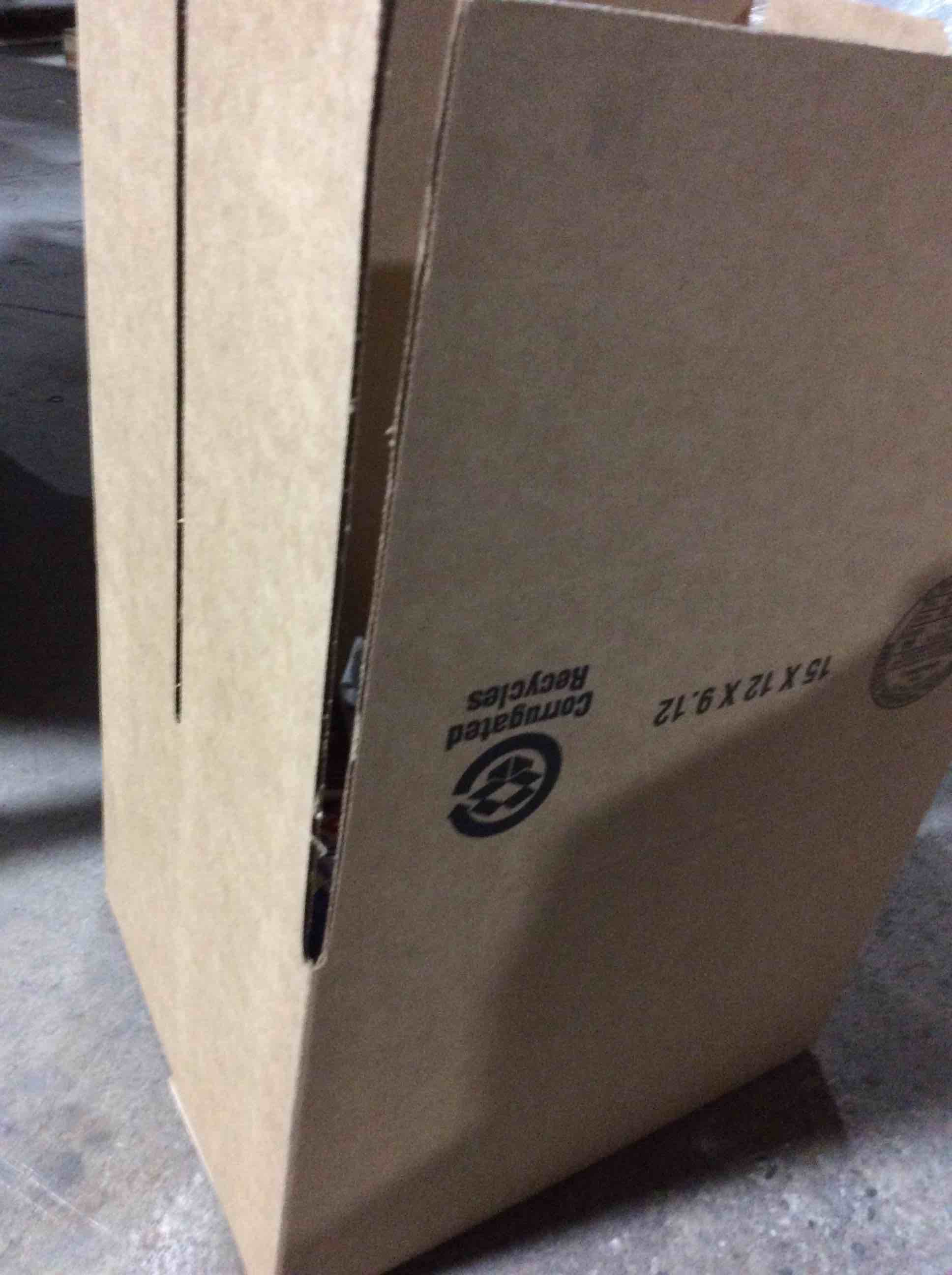 Condition photo showing Good Condition for box of 100 assortment door handle 