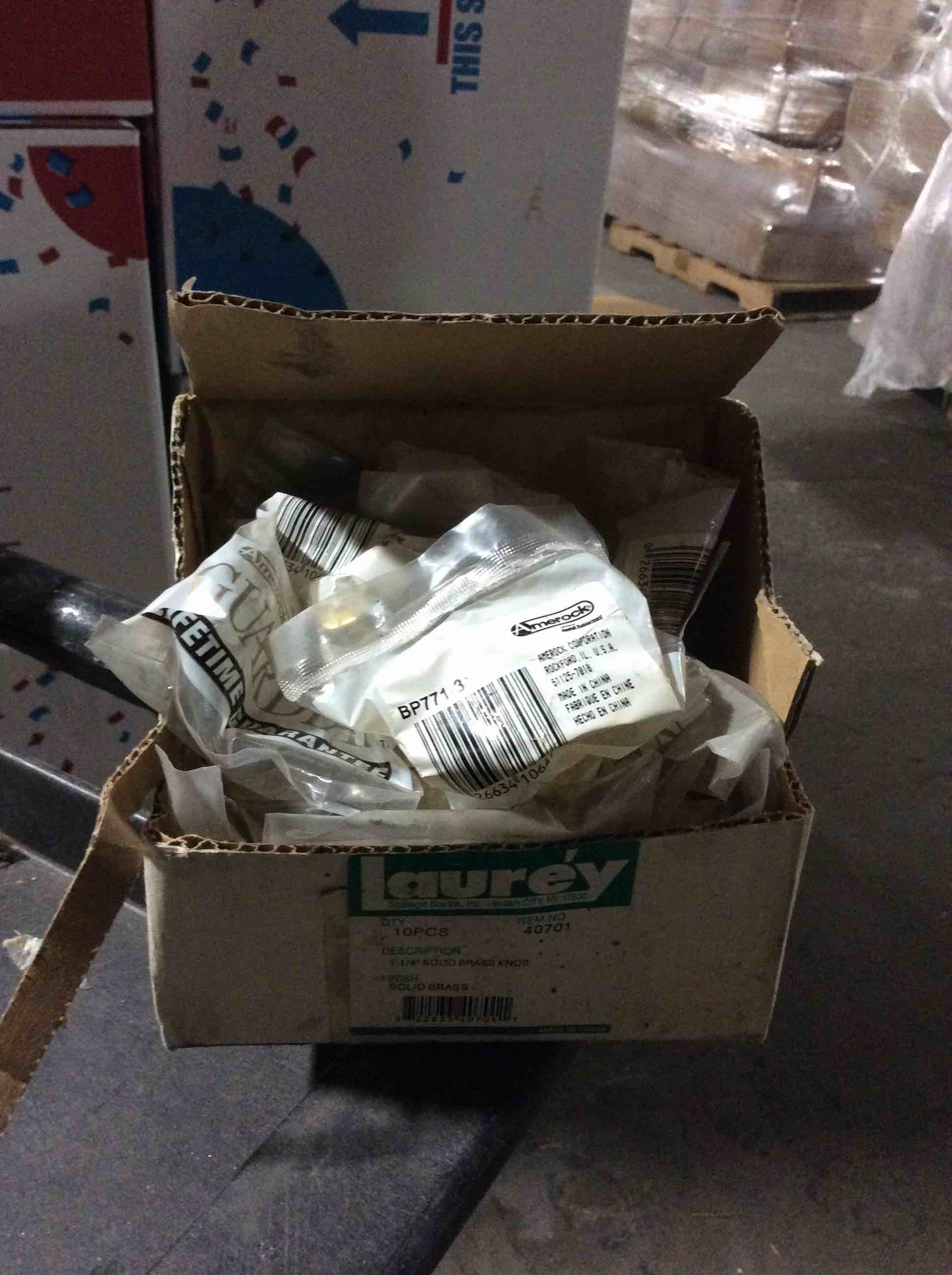 Condition photo showing Good Condition for box of 10 assortment door handle 