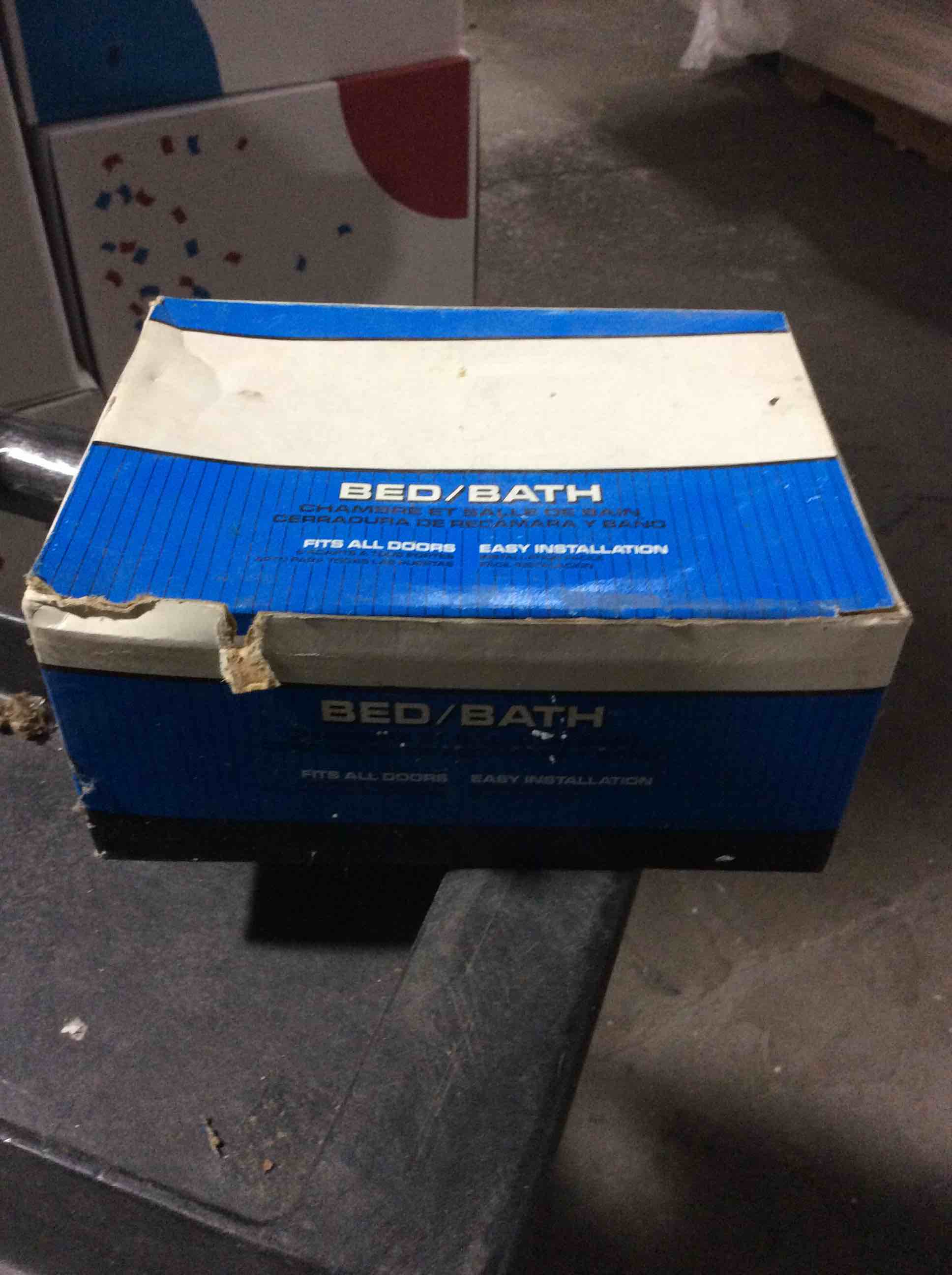 Condition photo showing Good Condition for box of 1 assortment door handle 