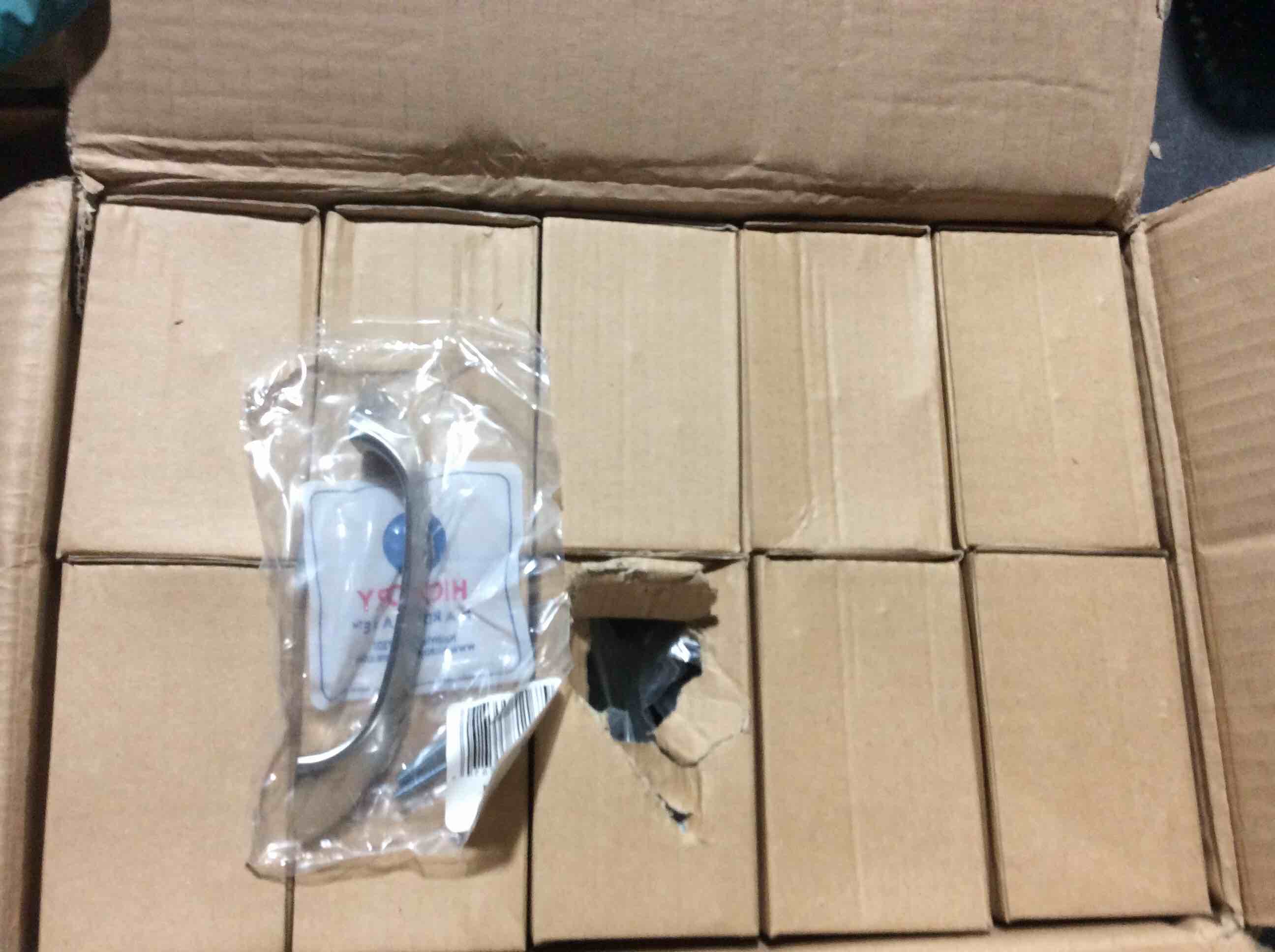 Condition photo showing Good Condition for box of 250 assortment door handle 