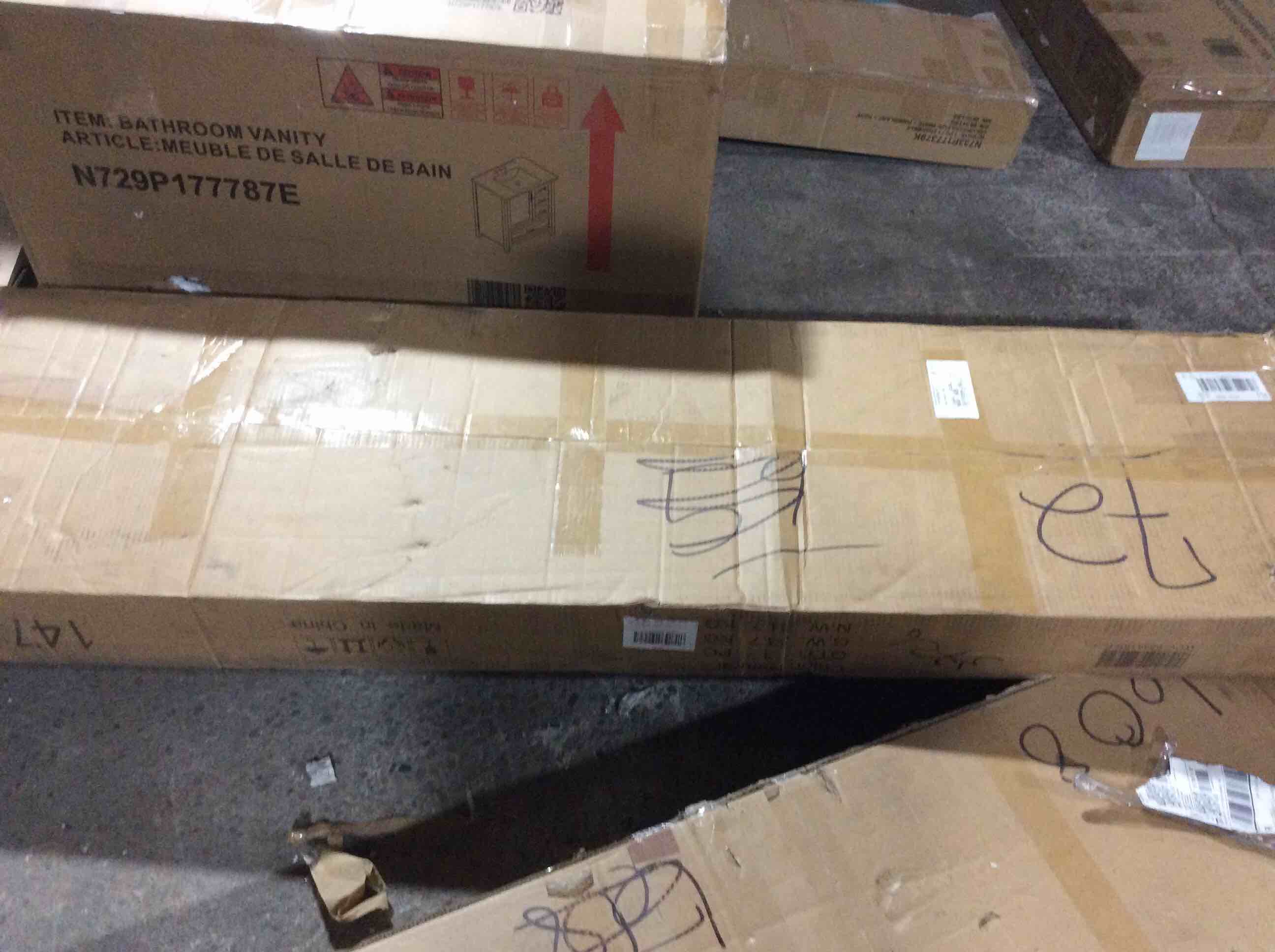 Condition photo showing Good Condition for similar to this decorative furnishings table oval table 