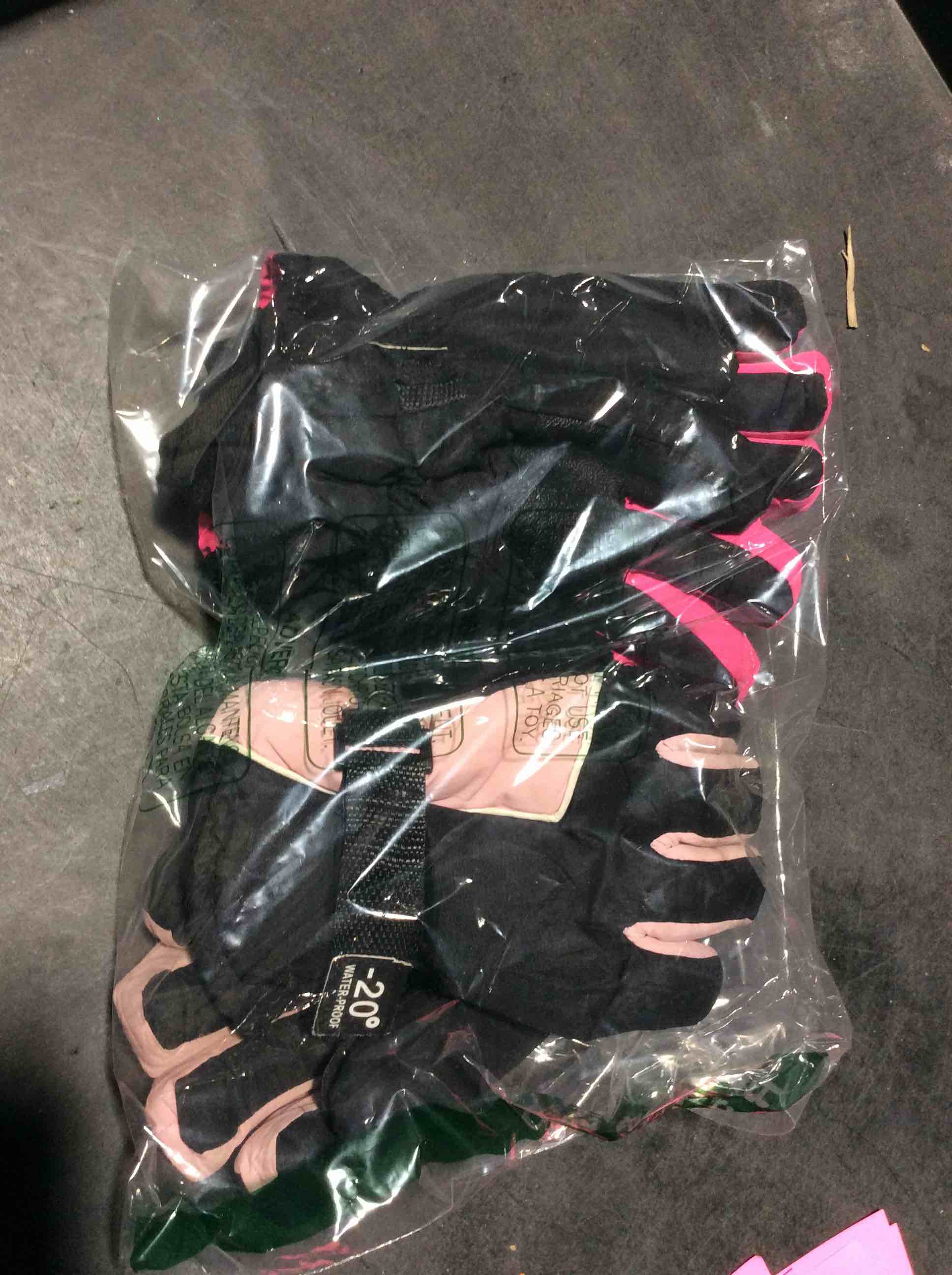 Condition photo showing Good Condition for SATINIOR 2 Pairs Kids Waterproof Winter Snow Gloves Ski Gloves for Boy Girl Outdoor Warm Thickening Snowboar Pink, Peach Pink 8-12 Years